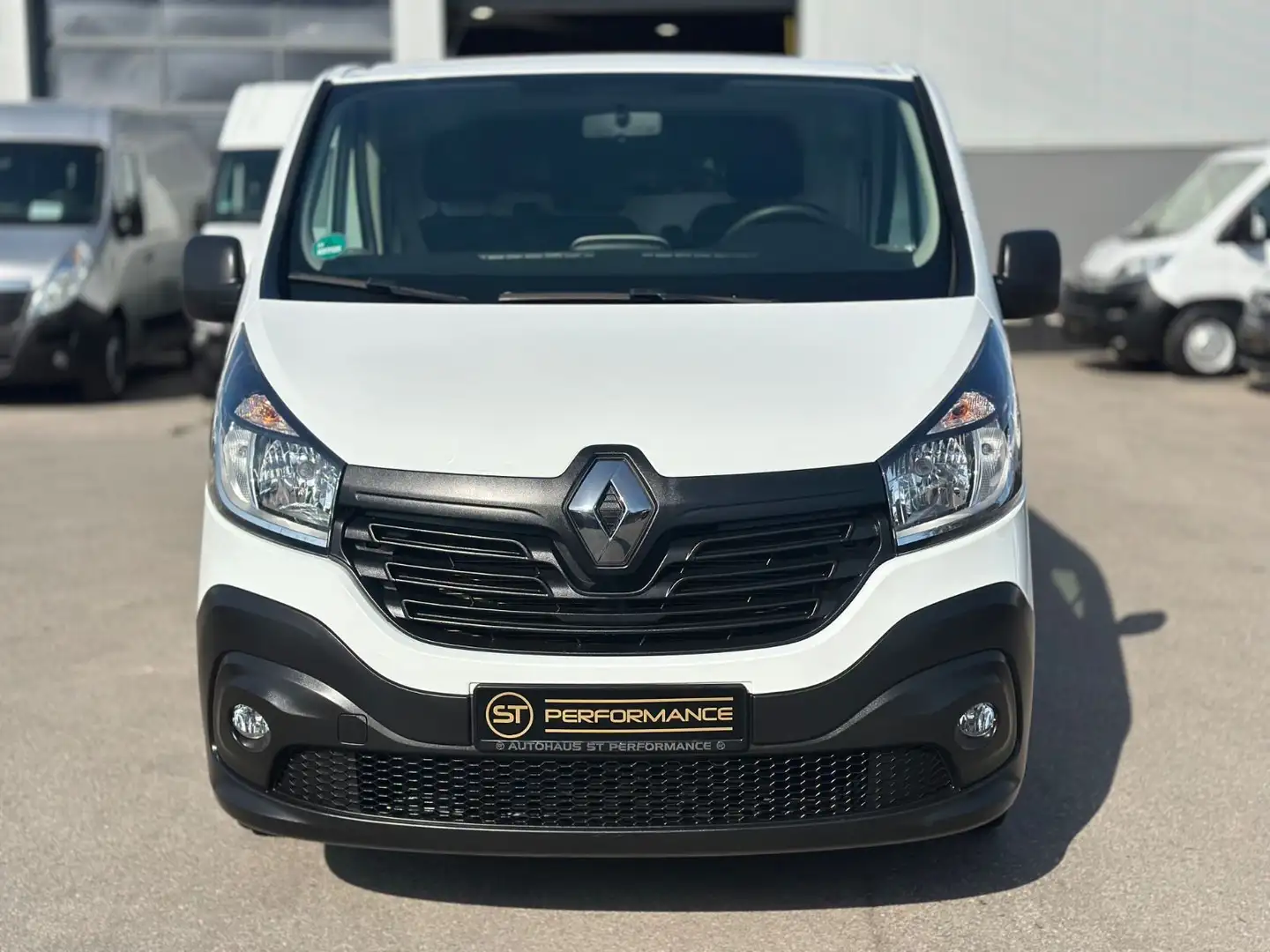 Renault Trafic L1H1 KLIMA NAVI AHK SORTIMO SHZ PDC EURO6 Weiß - 2
