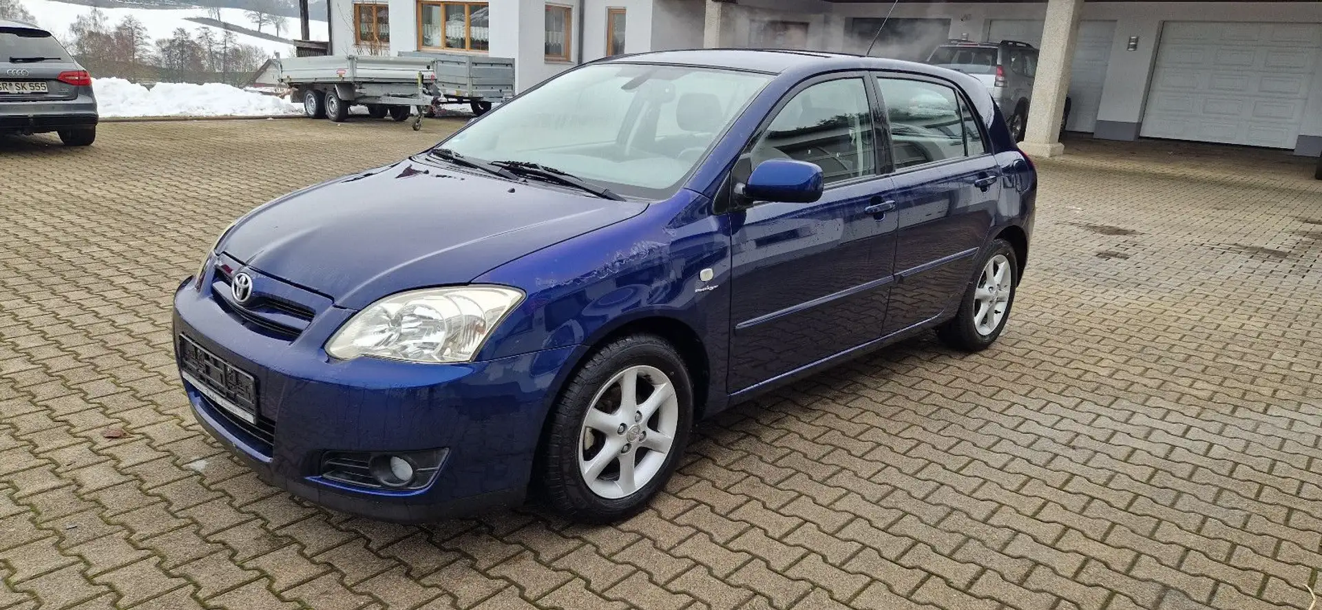 Toyota Corolla 1.6 Sol / Compact wenig Km Bleu - 1