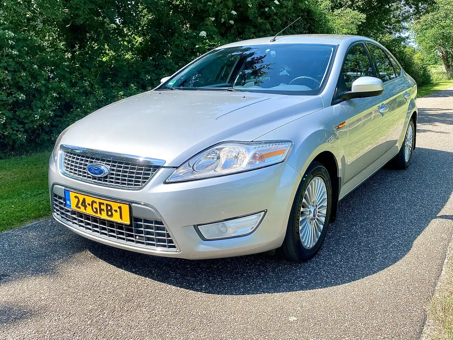Ford Mondeo 2.0-16V Titanium Clima | Navi | Cruise Trekhaak. Gris - 1