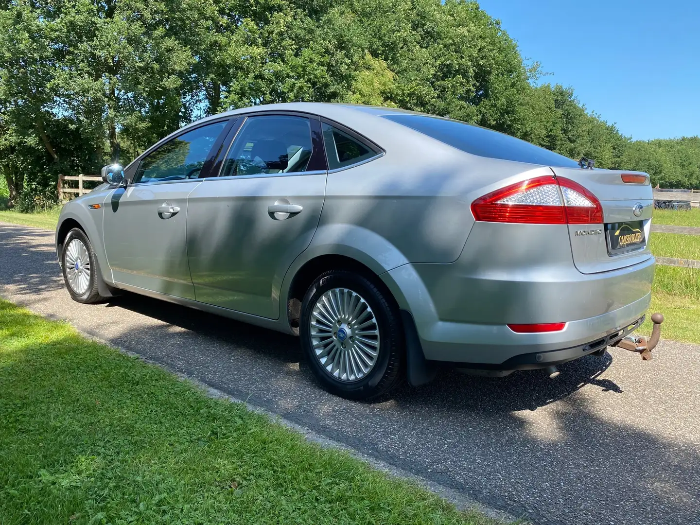 Ford Mondeo 2.0-16V Titanium Clima | Navi | Cruise Trekhaak. Gris - 2