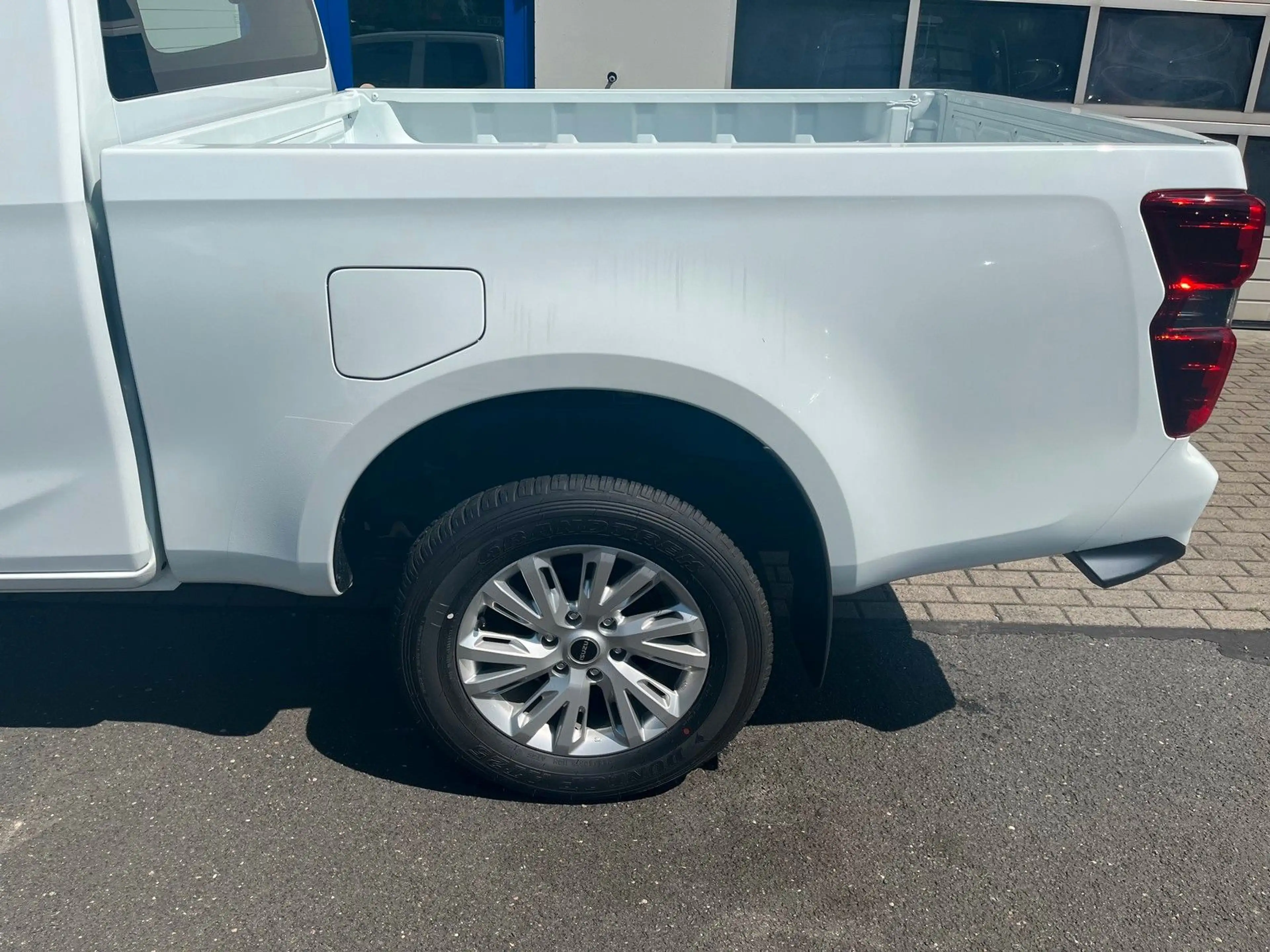 Isuzu D-Max Space Cab LS AT neues Modell +SOFORT+ — photo 10