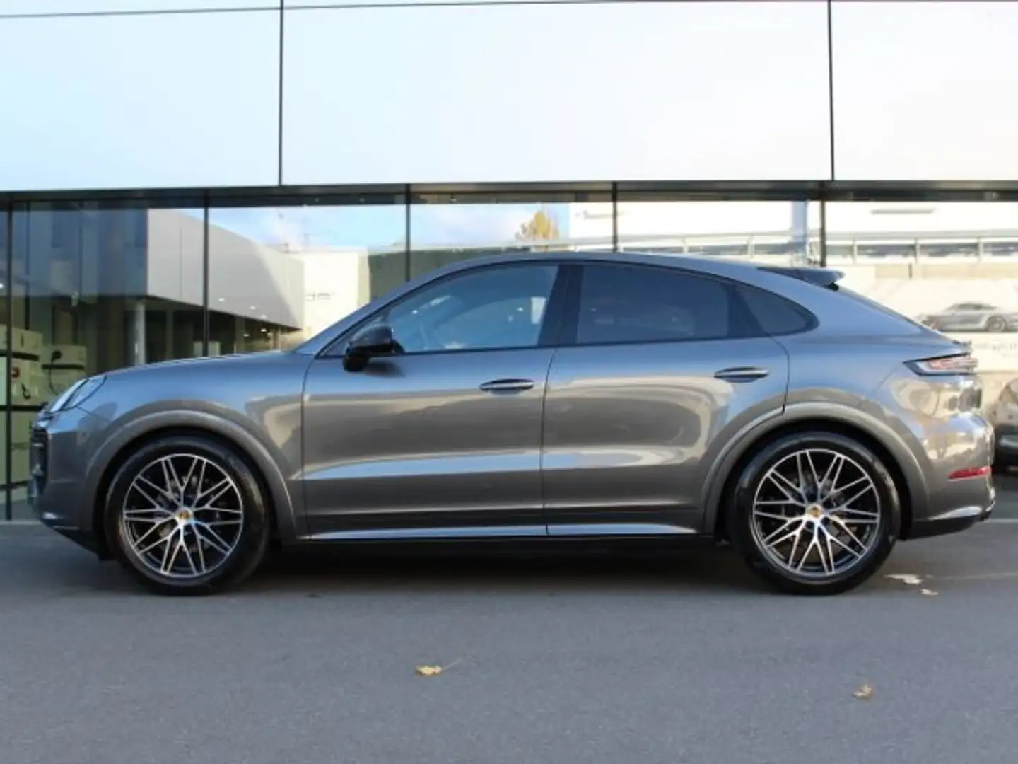 Porsche Cayenne Coupe Grau - 2