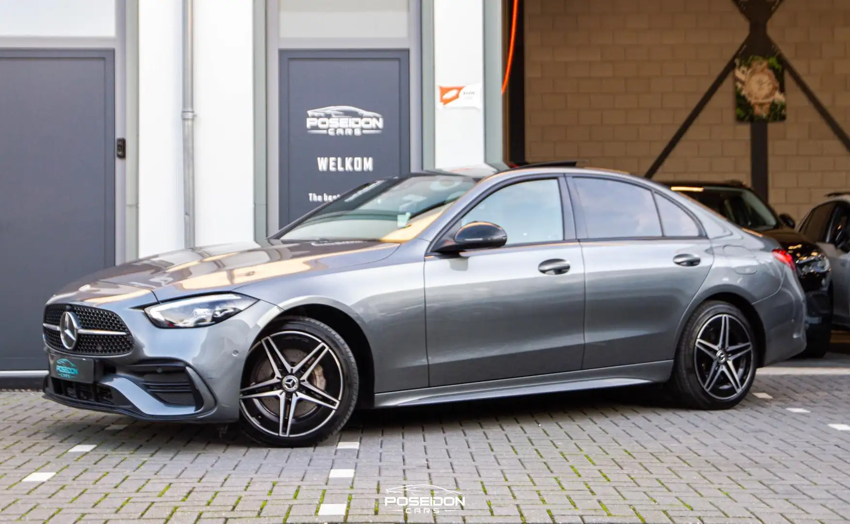 Mercedes-Benz C 300 e AMG Line | BTW | PANO | NIGHT | VOLLEDER | A.CAM Grijs - 1