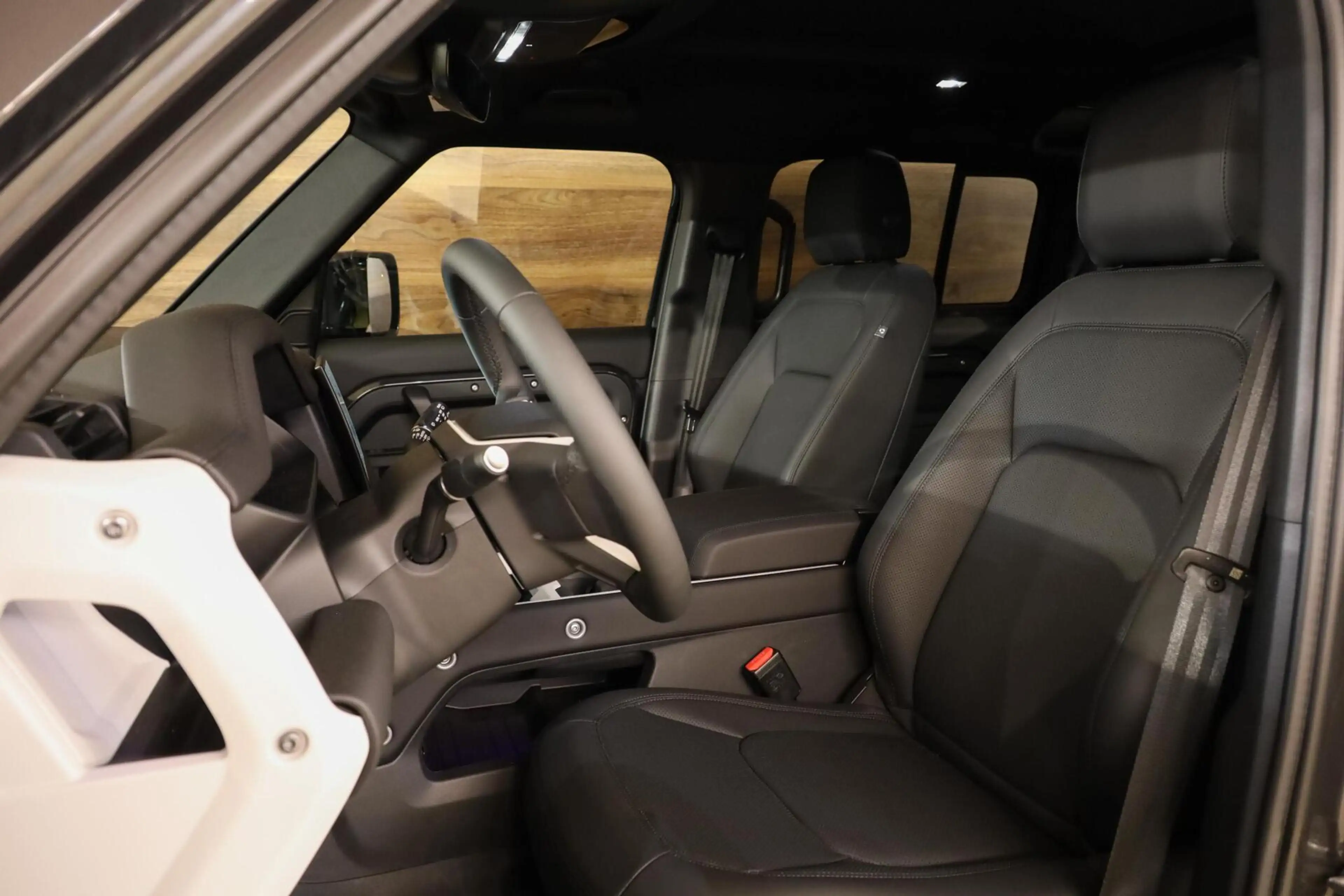 Land Rover Defender 110 P300e X-Dynamic SE|NEW|23''|ACC|360| — photo 7