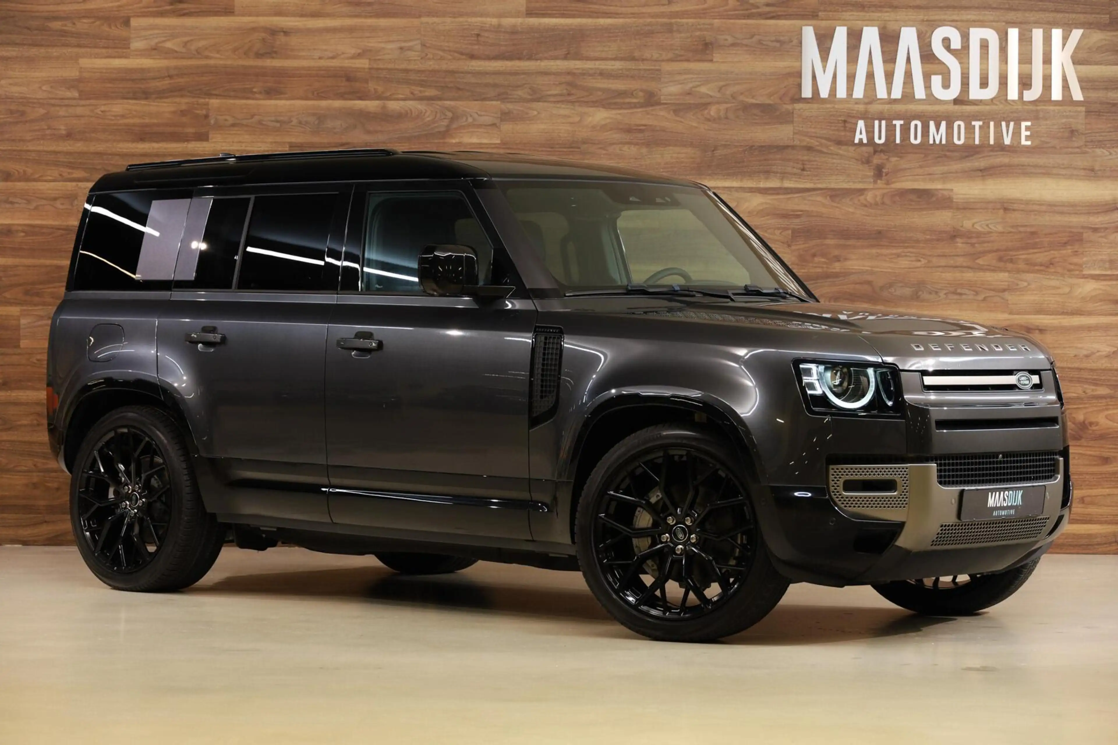 Land Rover Defender 110 P300e X-Dynamic SE|NEW|23''|ACC|360| — photo 5
