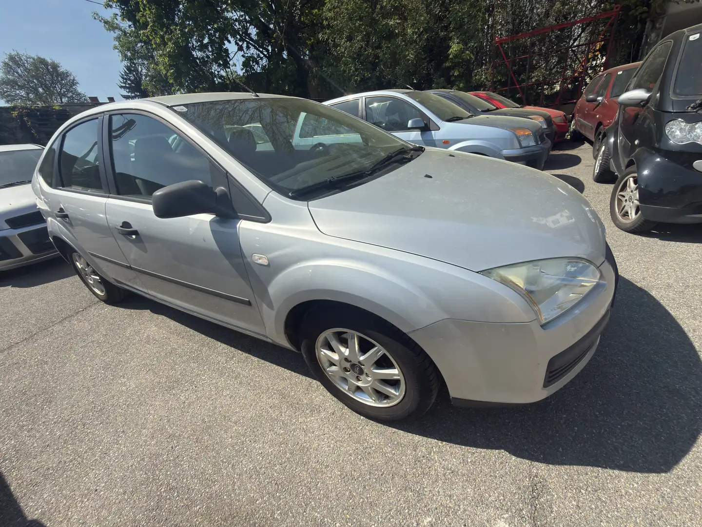 Ford Focus Trend 1,4 - 2