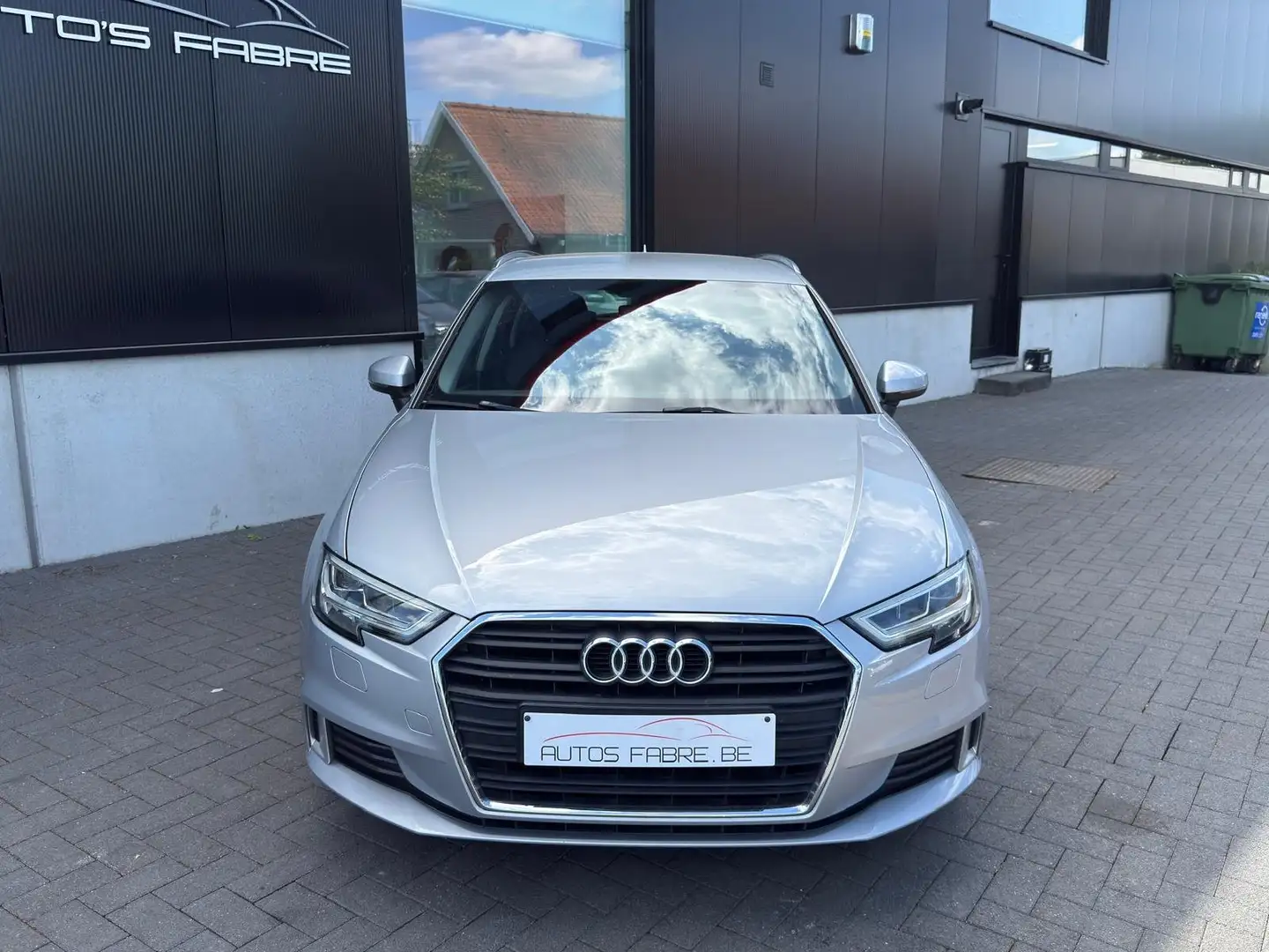 Audi A3 Sportback 1.0 TFSI Sport S tronic 98000km Argento - 2