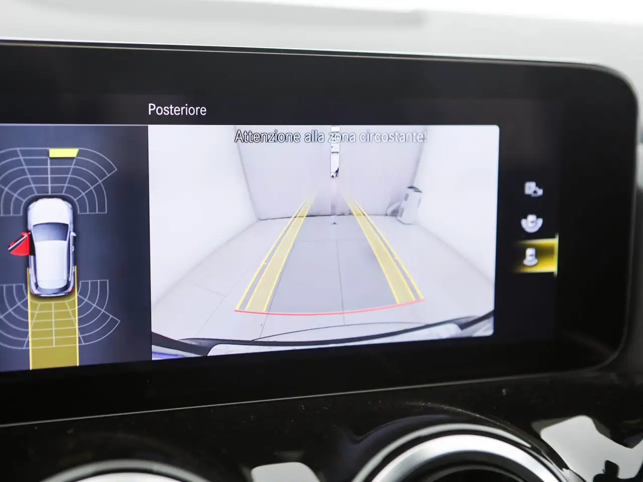 Mercedes-Benz GLA 180 180 d premium auto 17