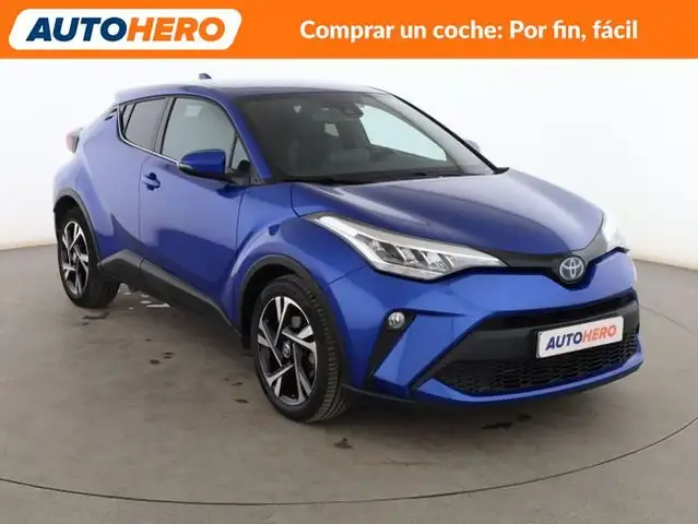 Toyota C-HR view 8