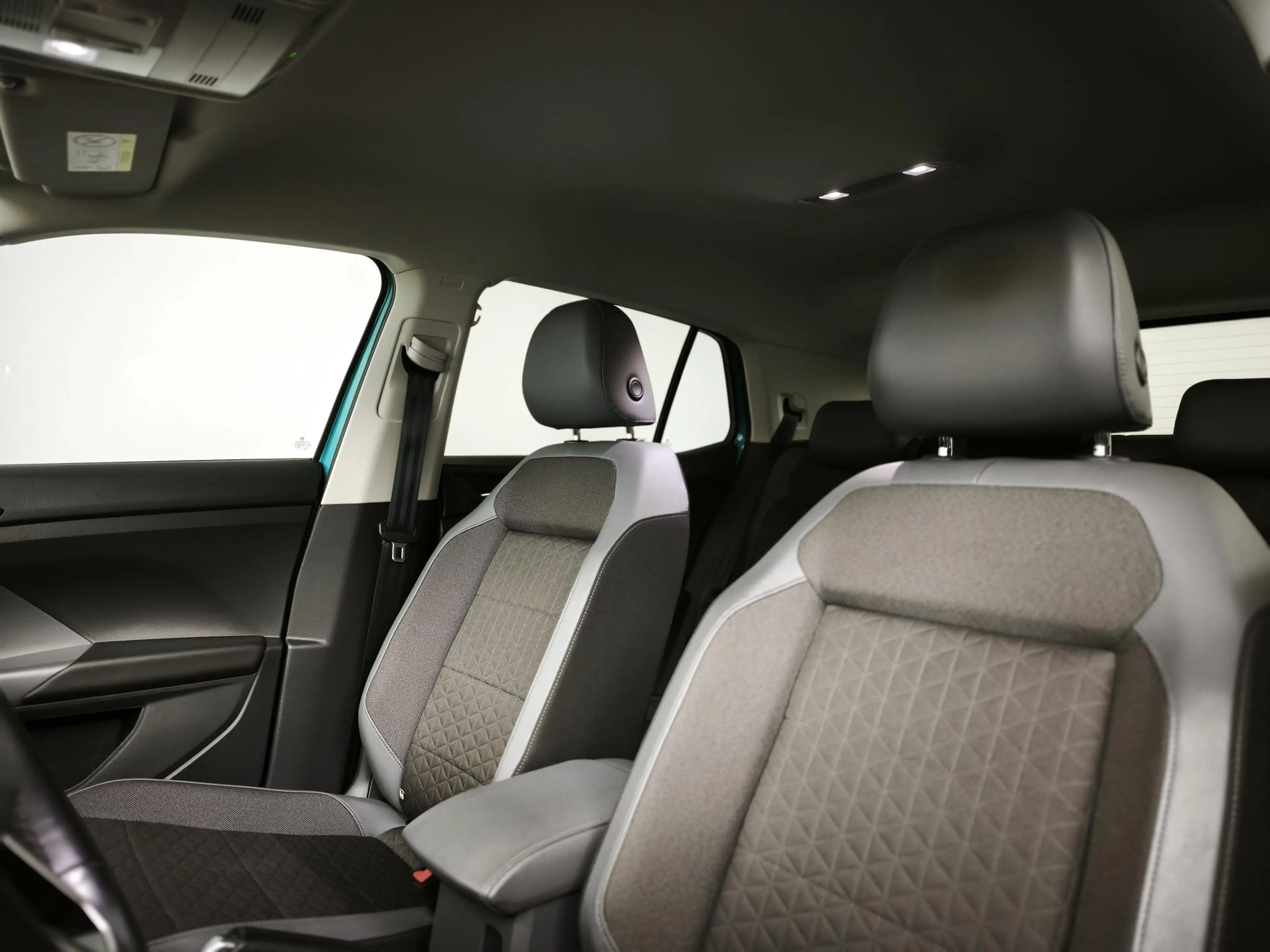 Volkswagen T-Cross 1.0 TSI Style | NAVI | CLIMATE CONTROL | VIRTUAL C — photo 24