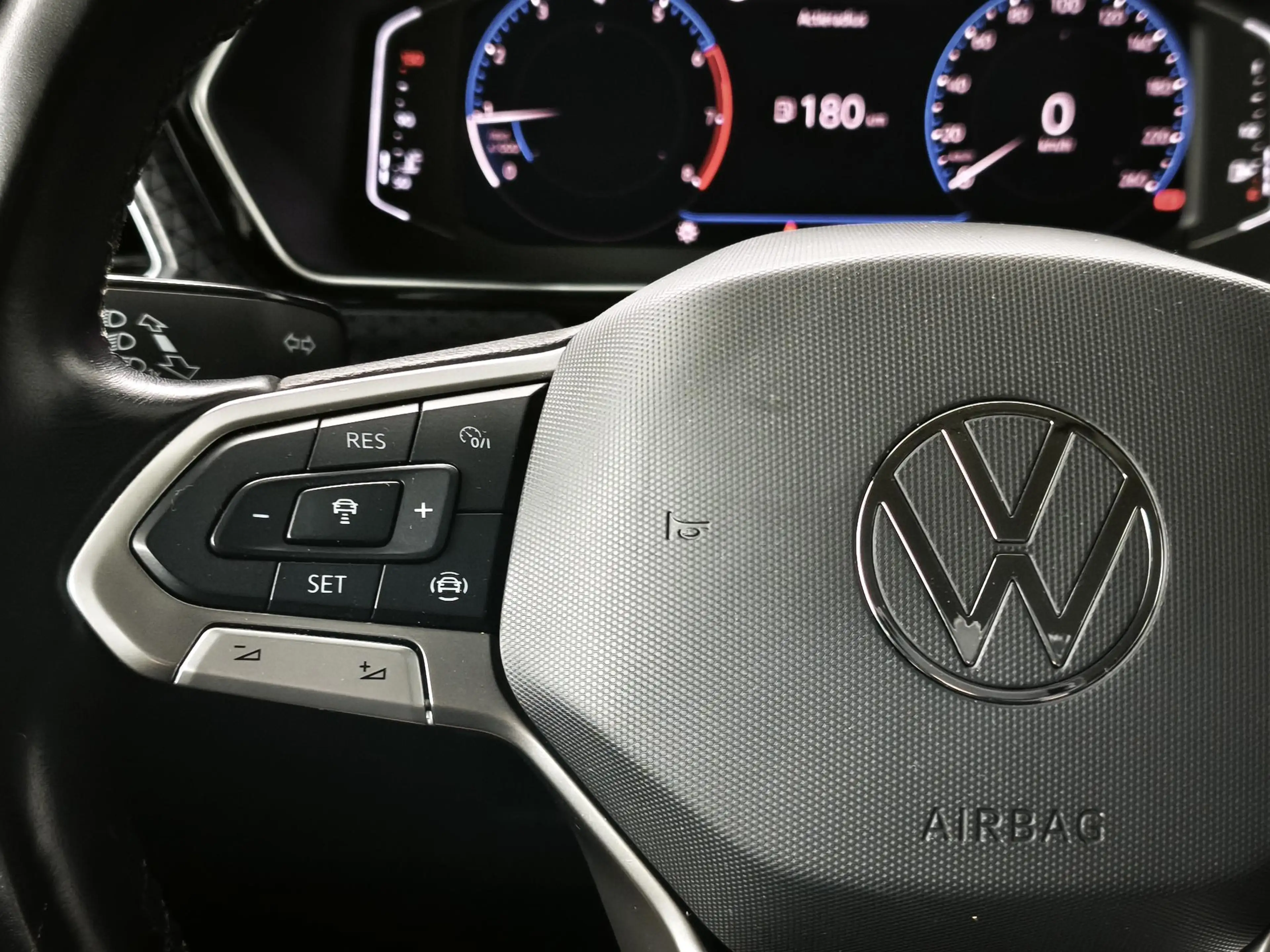 Volkswagen T-Cross 1.0 TSI Style | NAVI | CLIMATE CONTROL | VIRTUAL C — photo 12