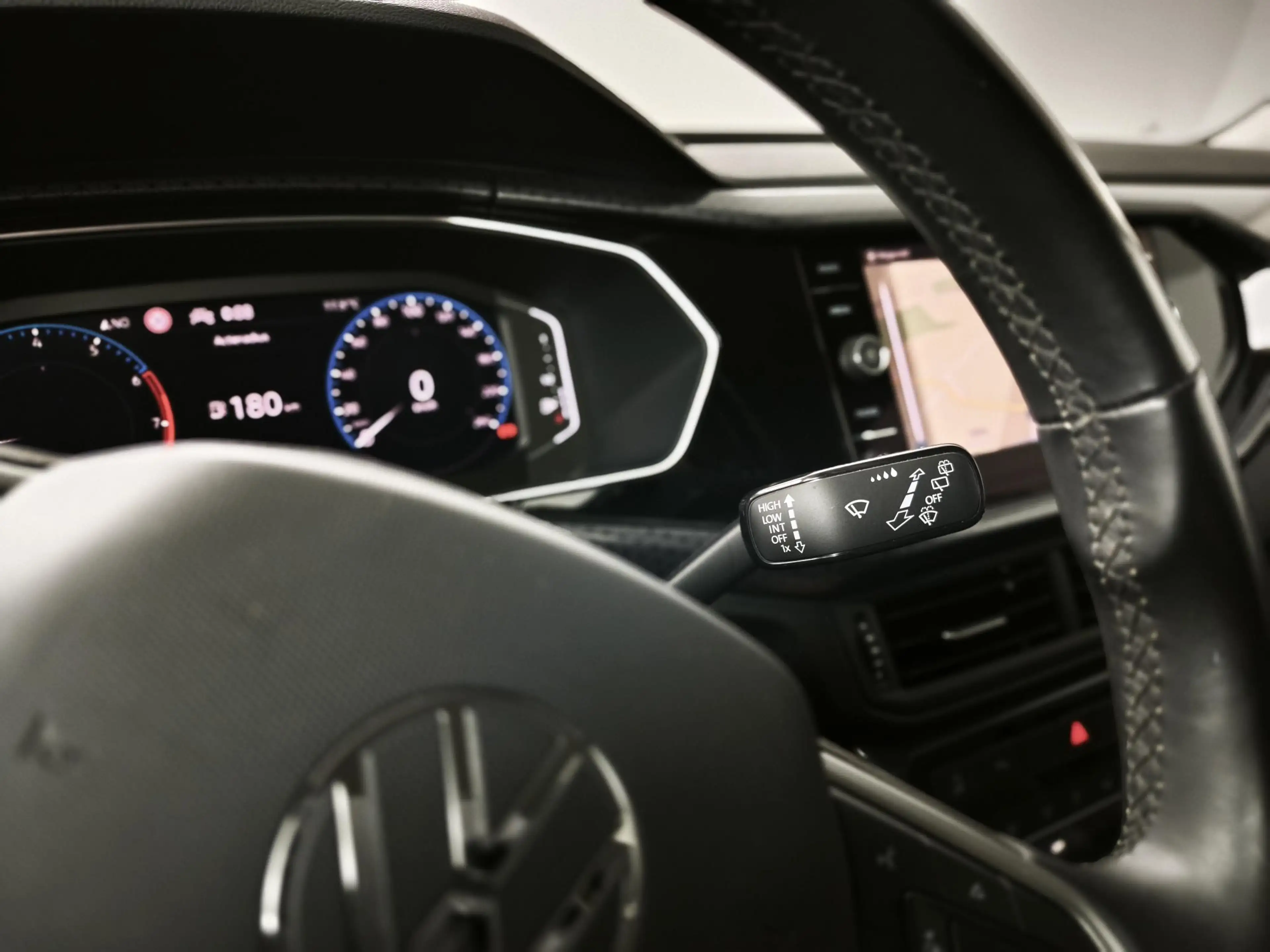Volkswagen T-Cross 1.0 TSI Style | NAVI | CLIMATE CONTROL | VIRTUAL C — photo 15