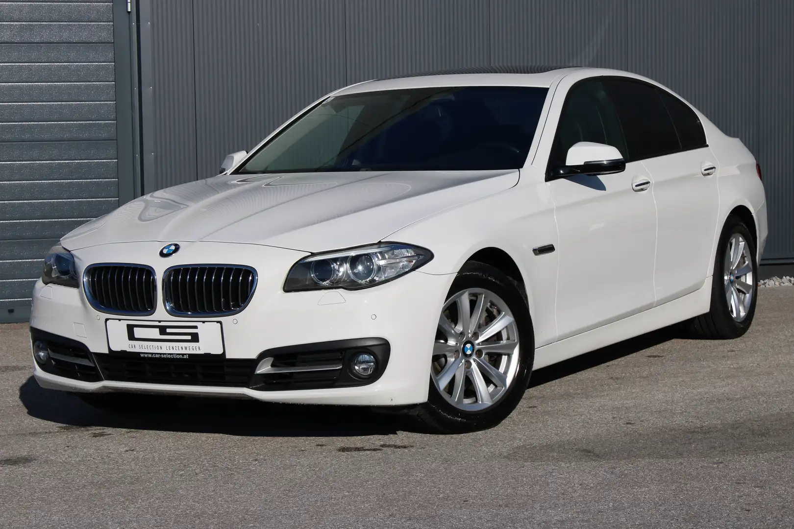 BMW 525 d LCI*Navi*Komfortsitze*Standheizung Weiß - 2