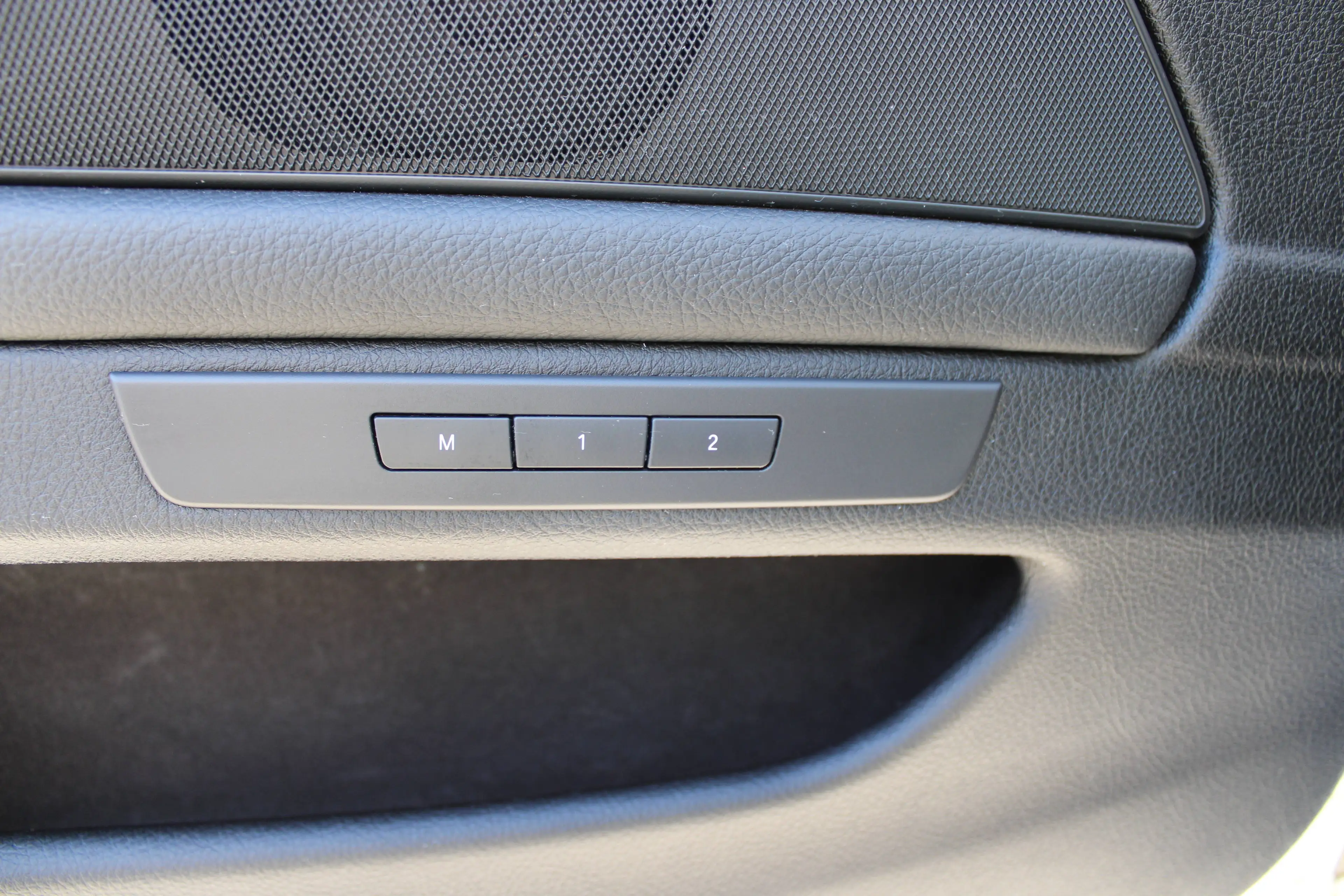 BMW 525 d LCI*Navi*Sportsitze*Standheizung — photo 12