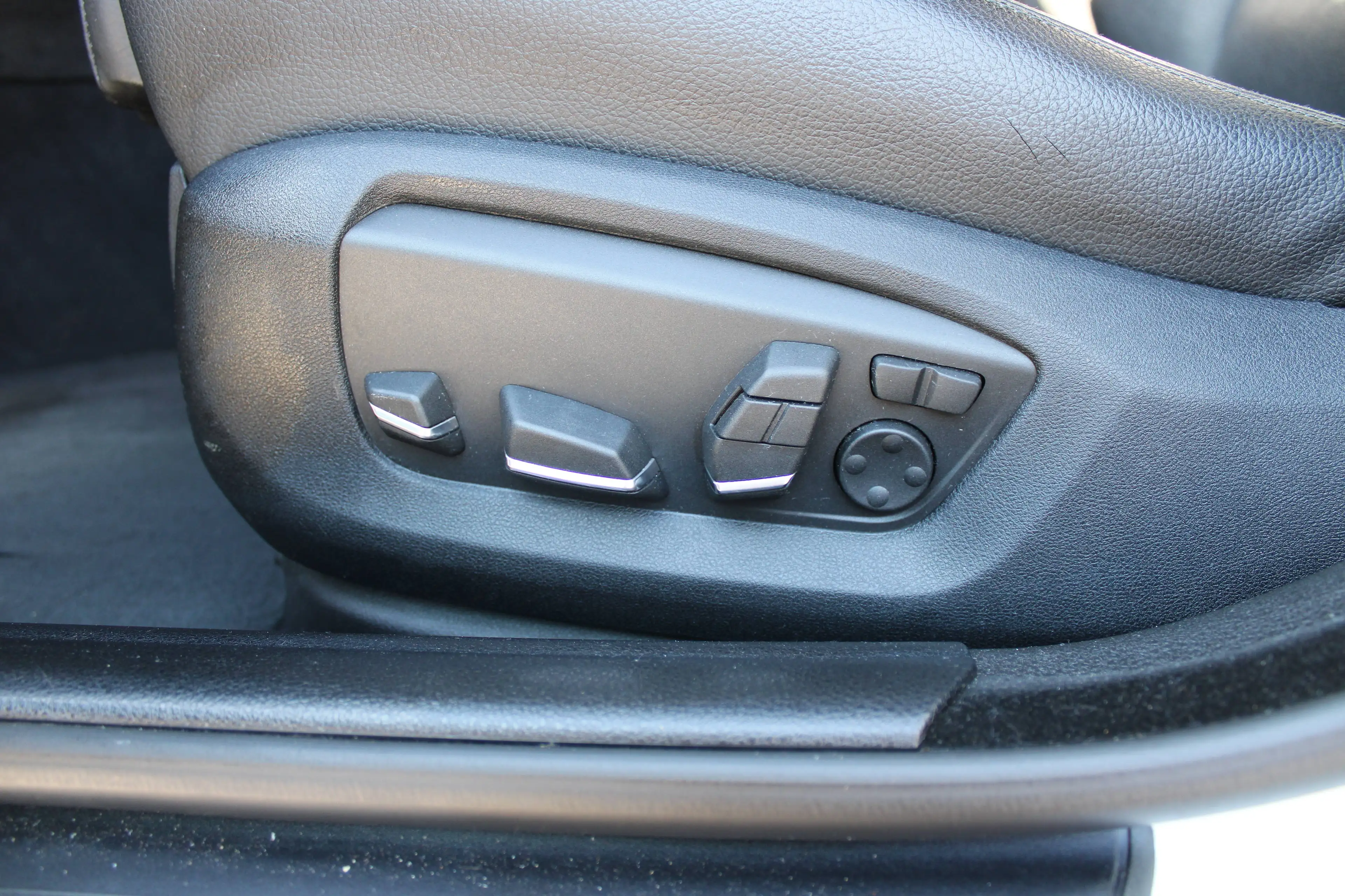 BMW 525 d LCI*Navi*Sportsitze*Standheizung — photo 11