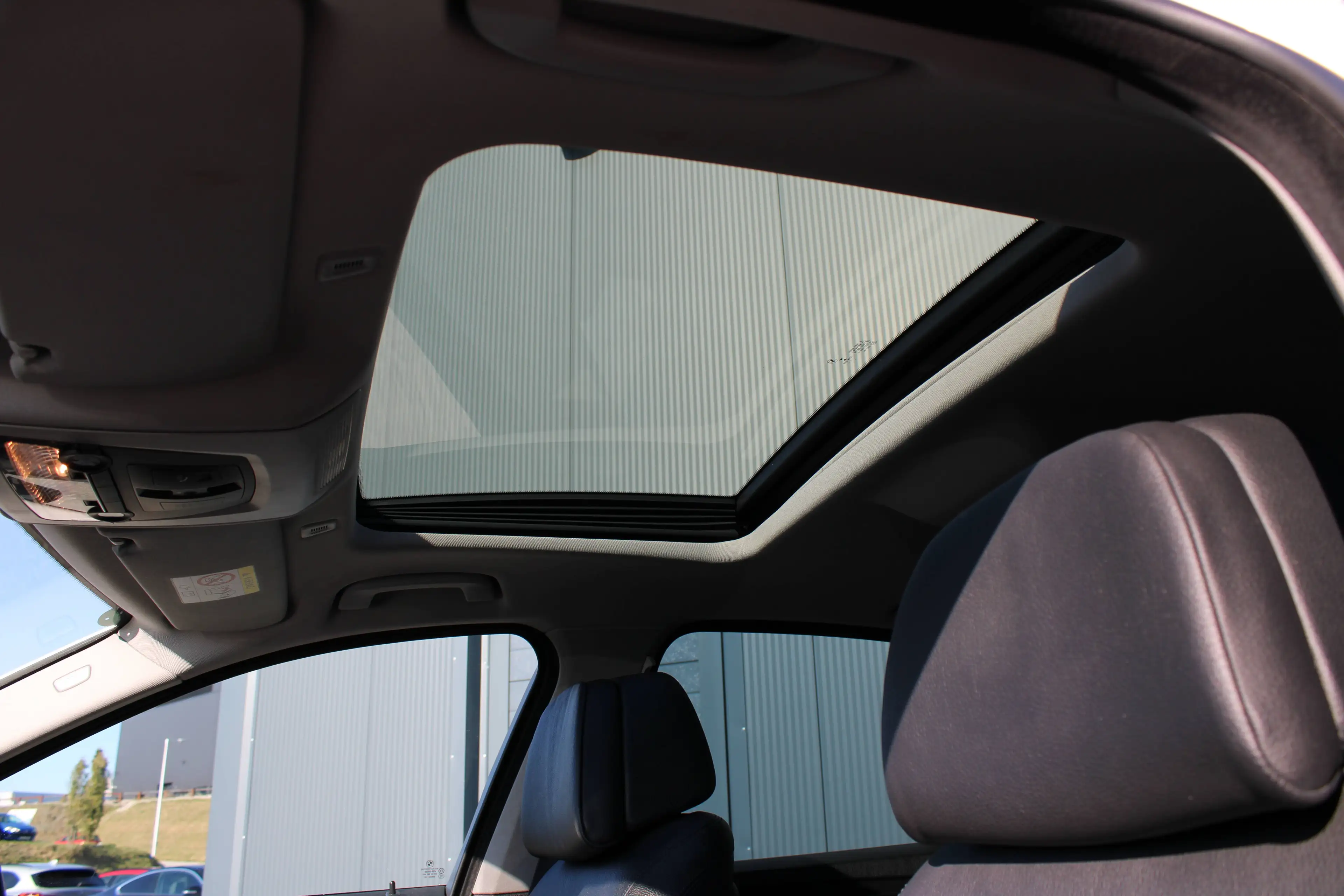 BMW 525 d LCI*Navi*Sportsitze*Standheizung — photo 13