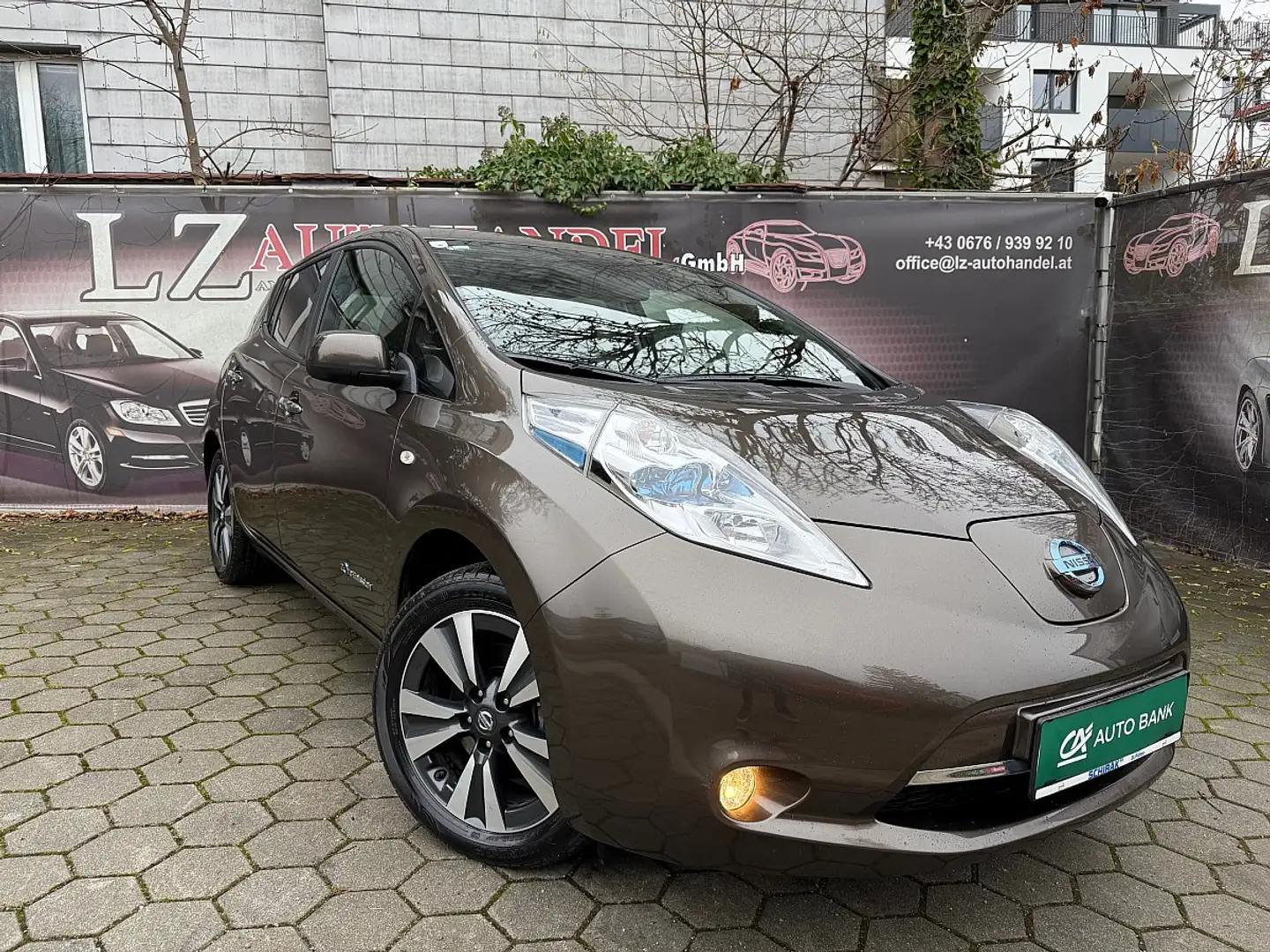 Nissan Leaf (mit Kaufbatterie) Tekna 30 kWh Brun - 1