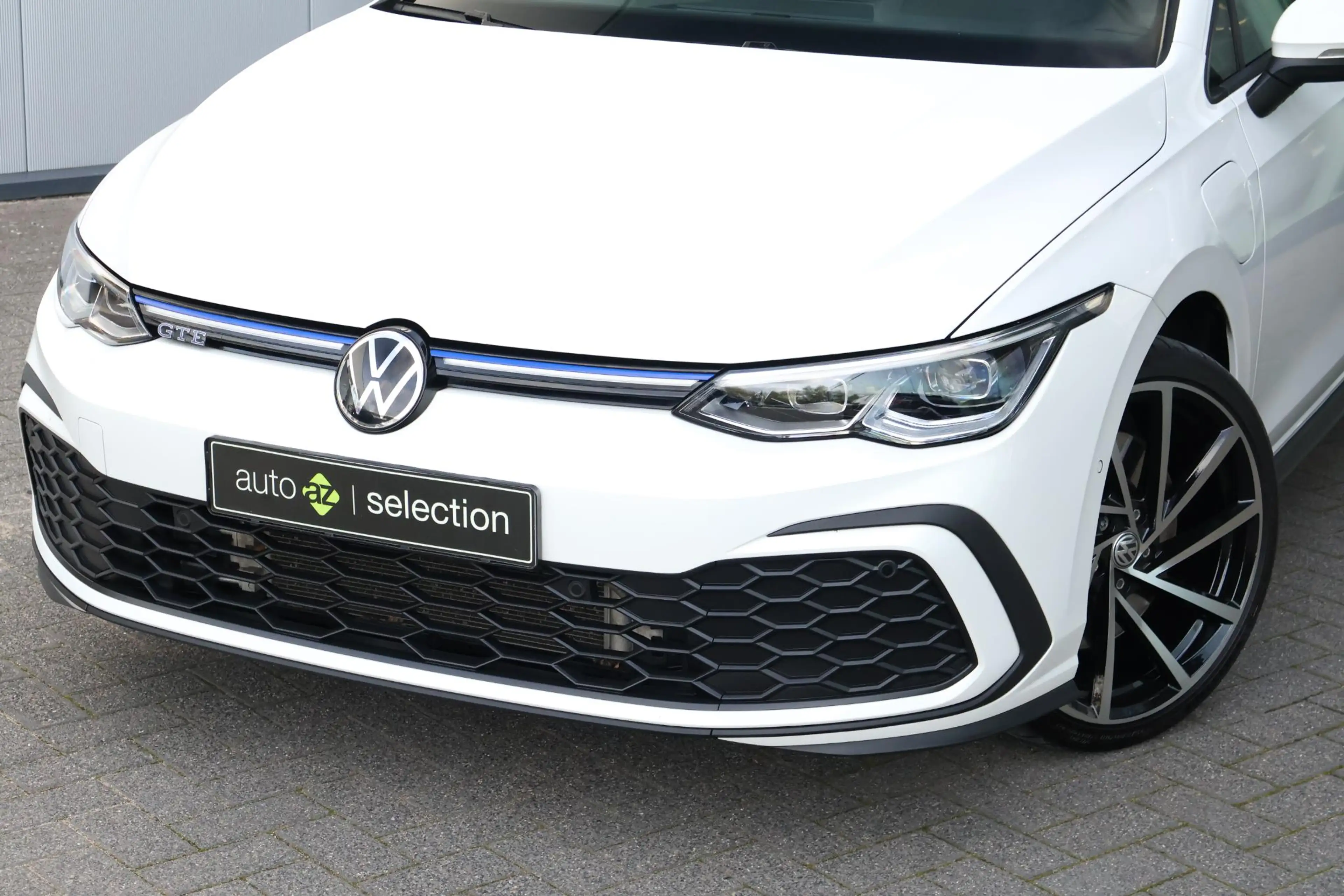 Volkswagen Golf GTE 1.4 eHybrid / Pano / Adaptive Cruise — photo 3
