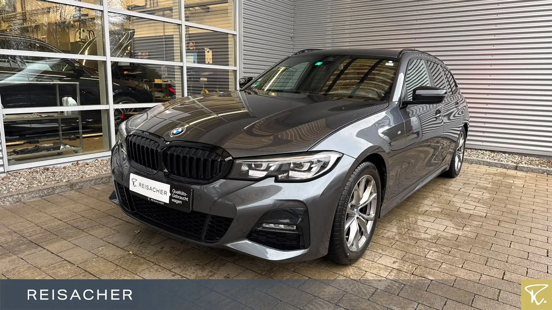 BMW 320 iA Touring M-Sport Navi AHK RüKa 19" LM Grau - 1