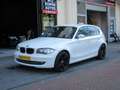 BMW 118 1-serie 118i High Executive Aut Airco Stoelverwarm Blanc - thumbnail 2