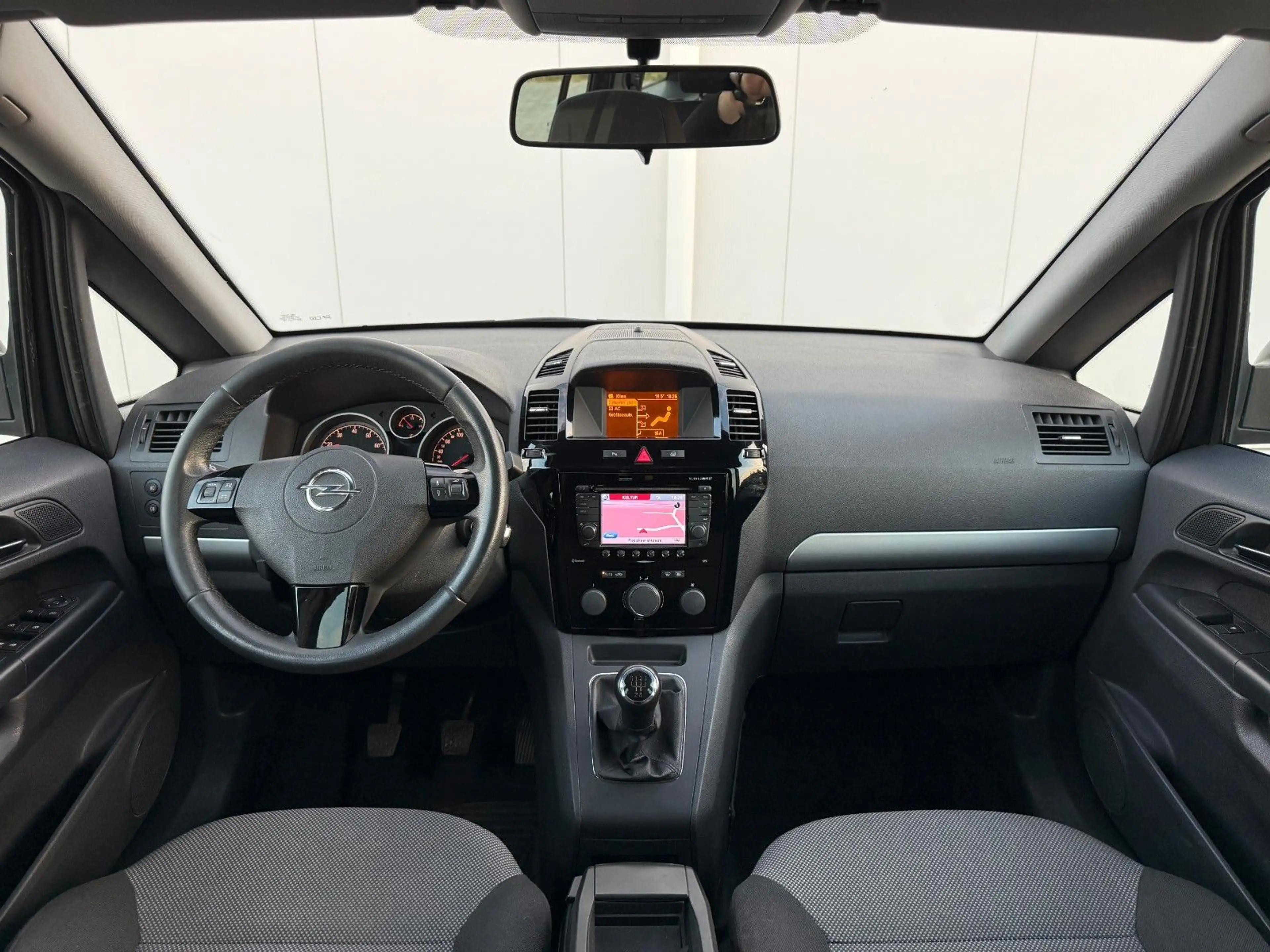 Opel Zafira B Family 1.8 A18XER 7-SITZER MUFU PDC SHZ — photo 13