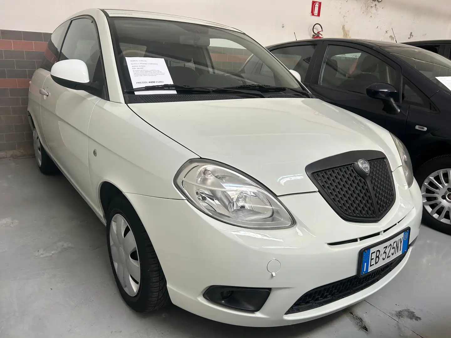 Lancia Ypsilon Ypsilon 1.2 8v Platino Bianco - 1