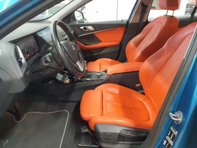 BMW 1 Series view 7