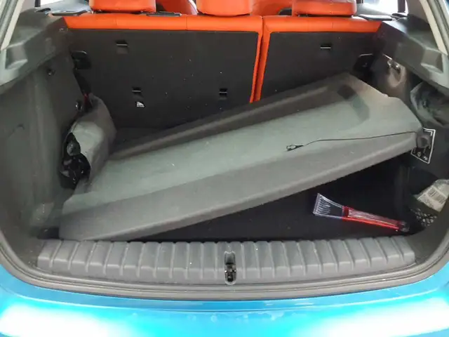 BMW 1 Series view 15