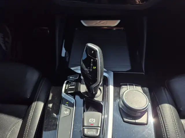BMW X4 view 8