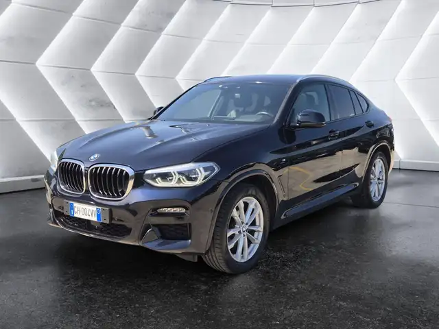 BMW X4 main image