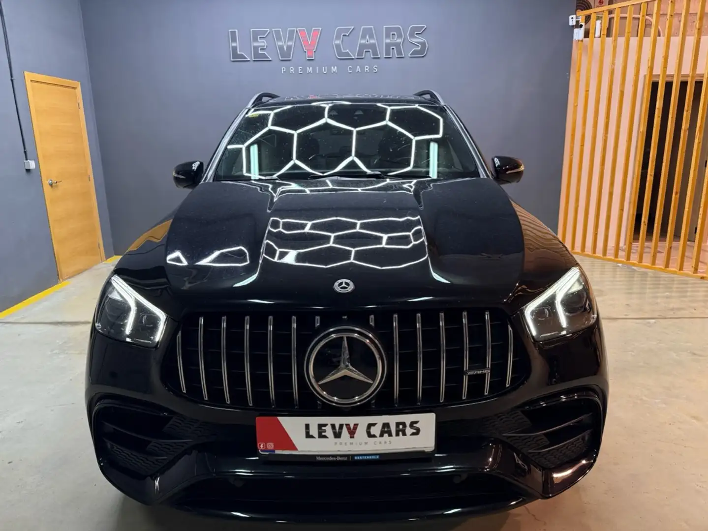 Mercedes-Benz GLE 63 AMG S 4Matic Aut. Zwart - 2