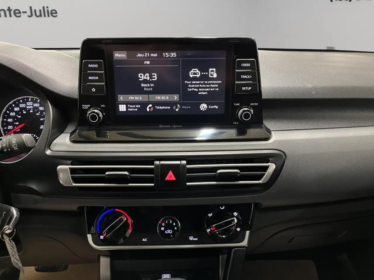 Kia Seltos снимка Kia Seltos