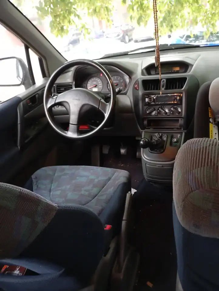 Mitsubishi Space Runner Motion, foto 4
