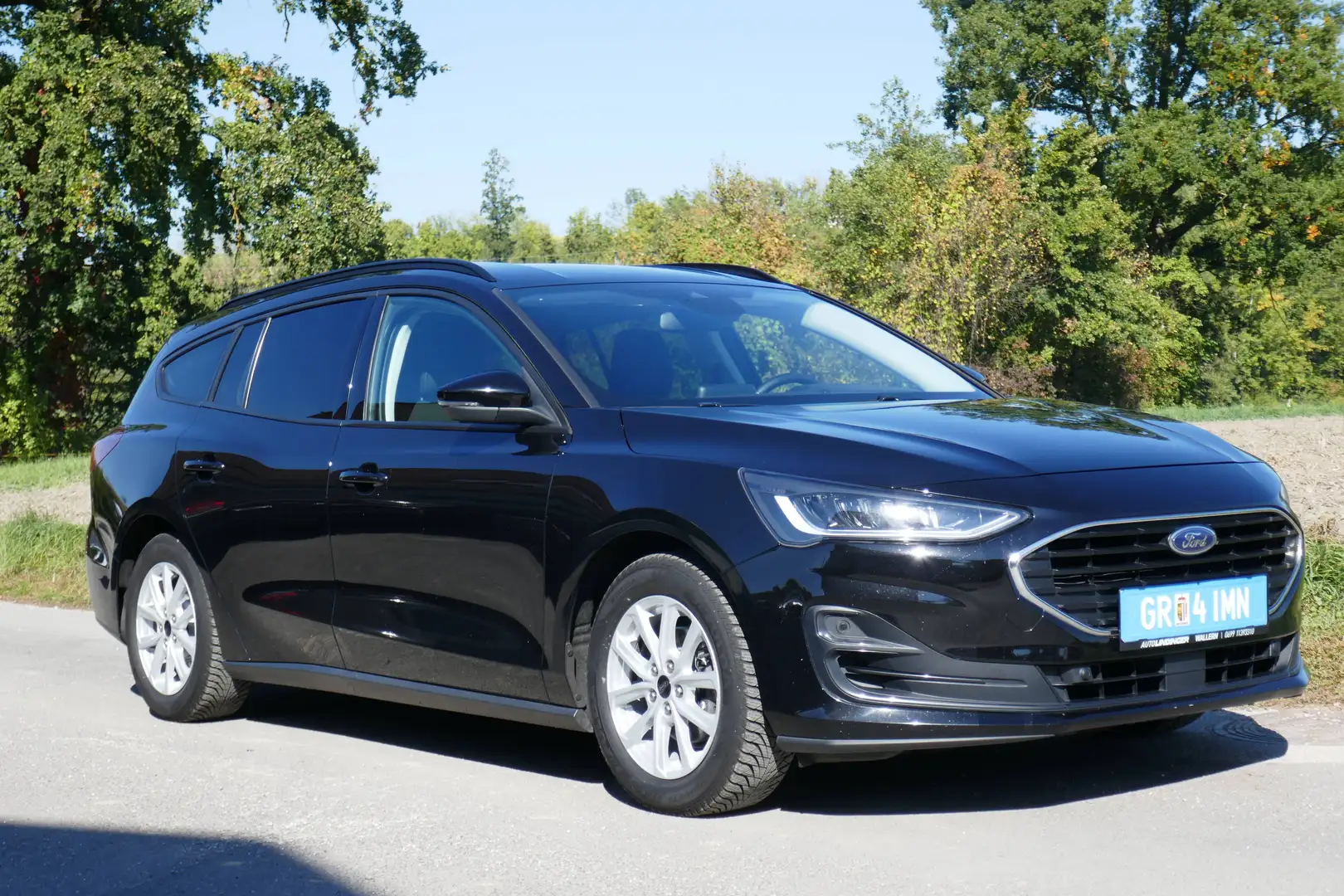 Ford Focus Cool&Connect Schwarz - 1