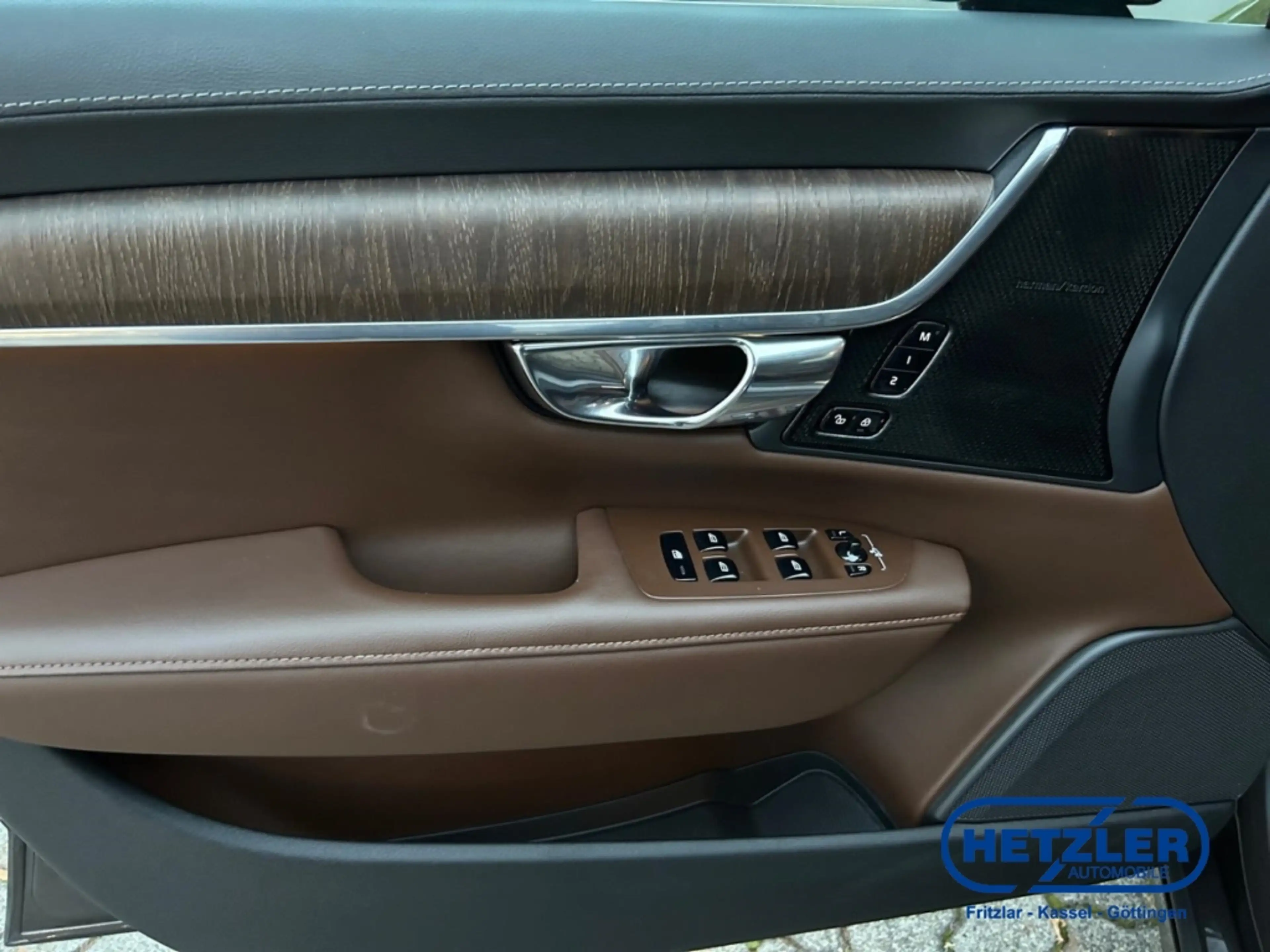 Volvo V90 Kombi D4 Inscription HUD StandHZG Navi Leder Digit — photo 17