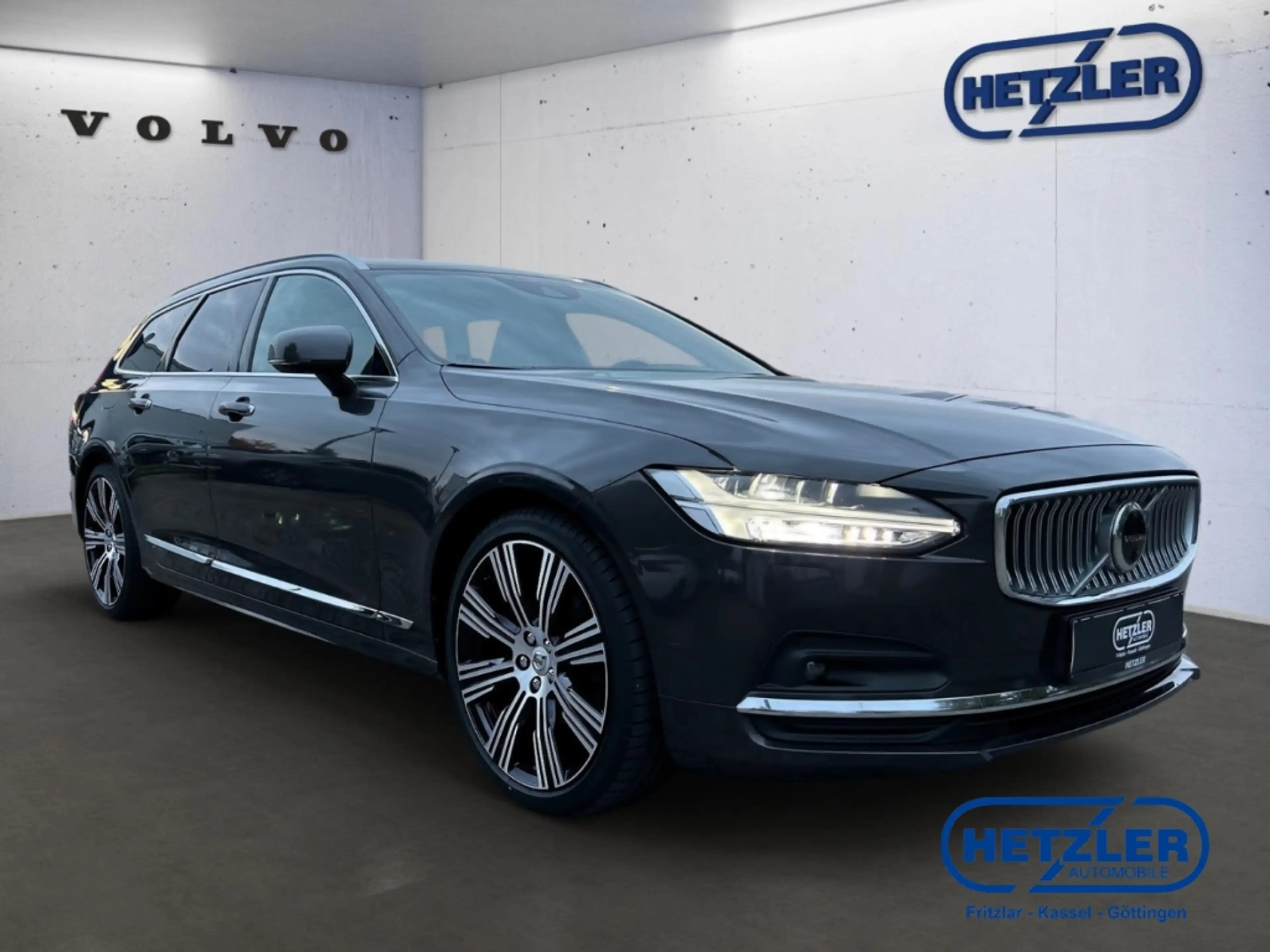 Volvo V90 Kombi D4 Inscription HUD StandHZG Navi Leder Digit — photo 2