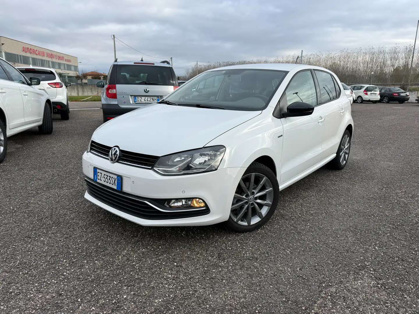Volkswagen Polo Polo 2015 5p 1.2 tsi Vers. Fresh Blanc - 1