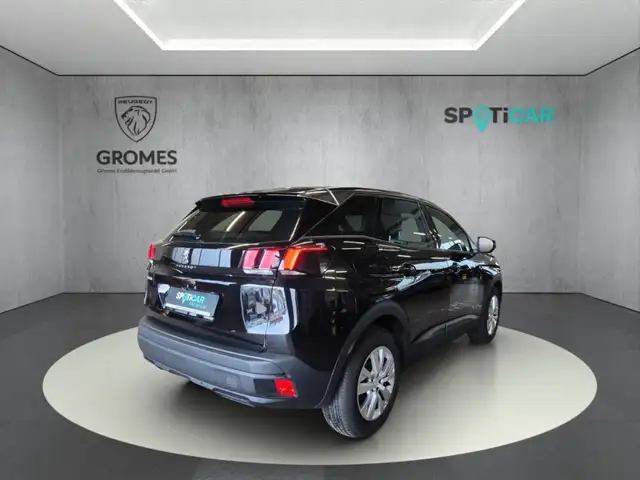 Peugeot 3008 view 3
