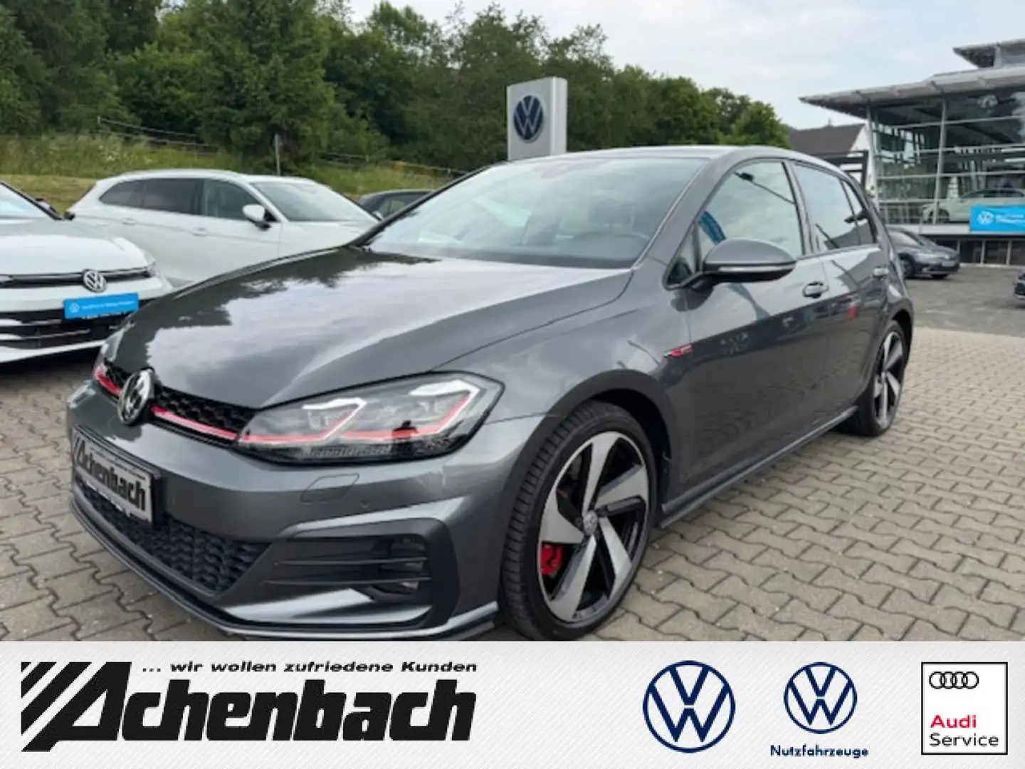 Volkswagen Golf GTI Golf VII GTI Performance 2.0 TSI, Rear View, Navi Grau - 1