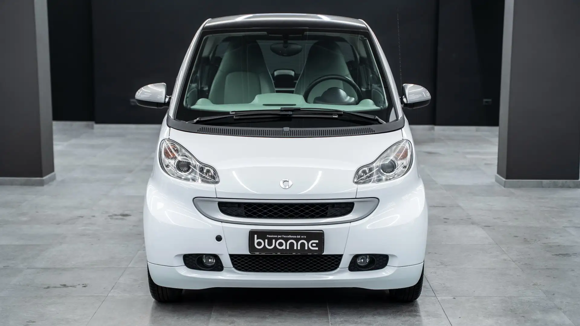 smart forTwo 1.0 71CV MHD PASSION PELLE TOTALE NAVI CAR PLAY Bianco - 2