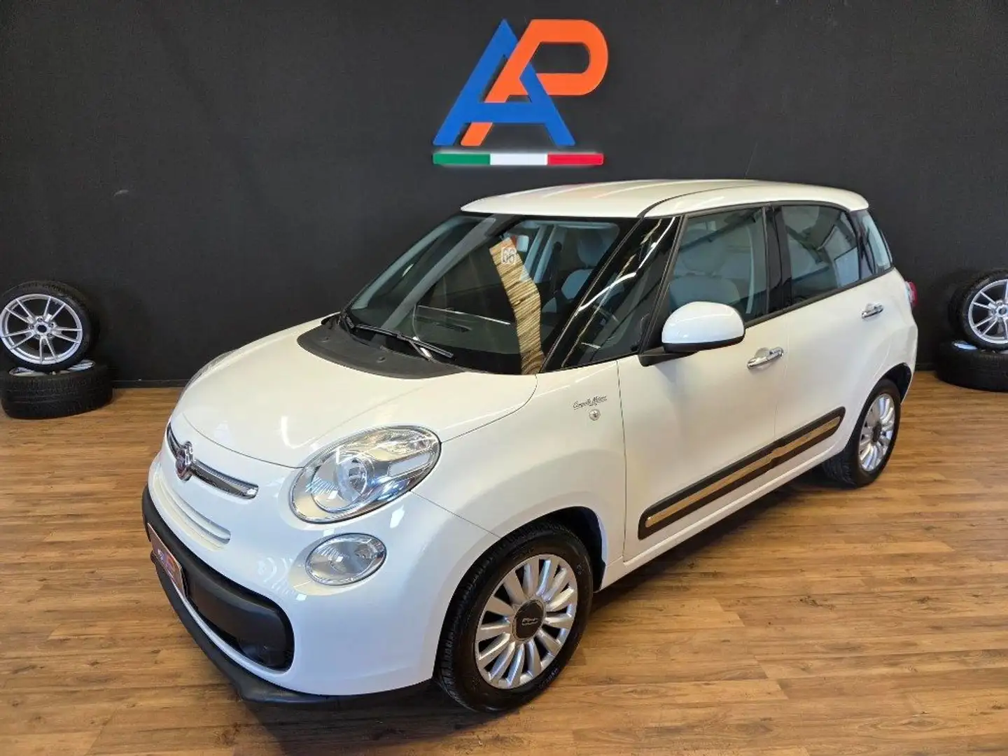 Fiat 500L 1.3 Multijet 85 CV Lounge Bianco - 2