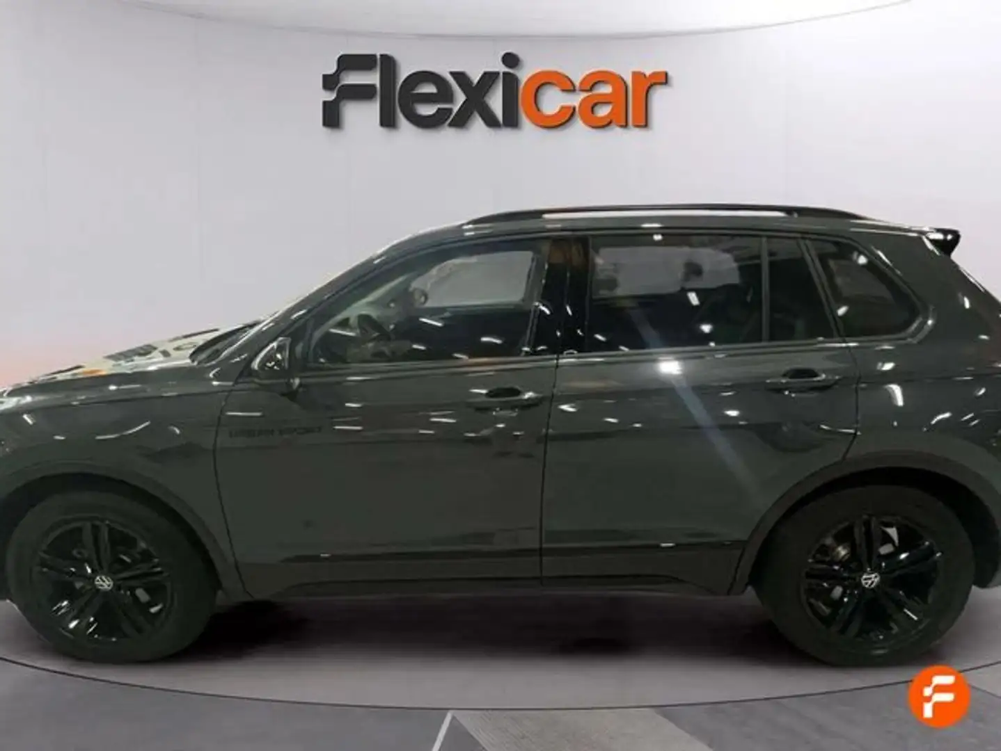 Volkswagen Tiguan 1.5 TSI Urban Sport DSG 110kW Gris - 2