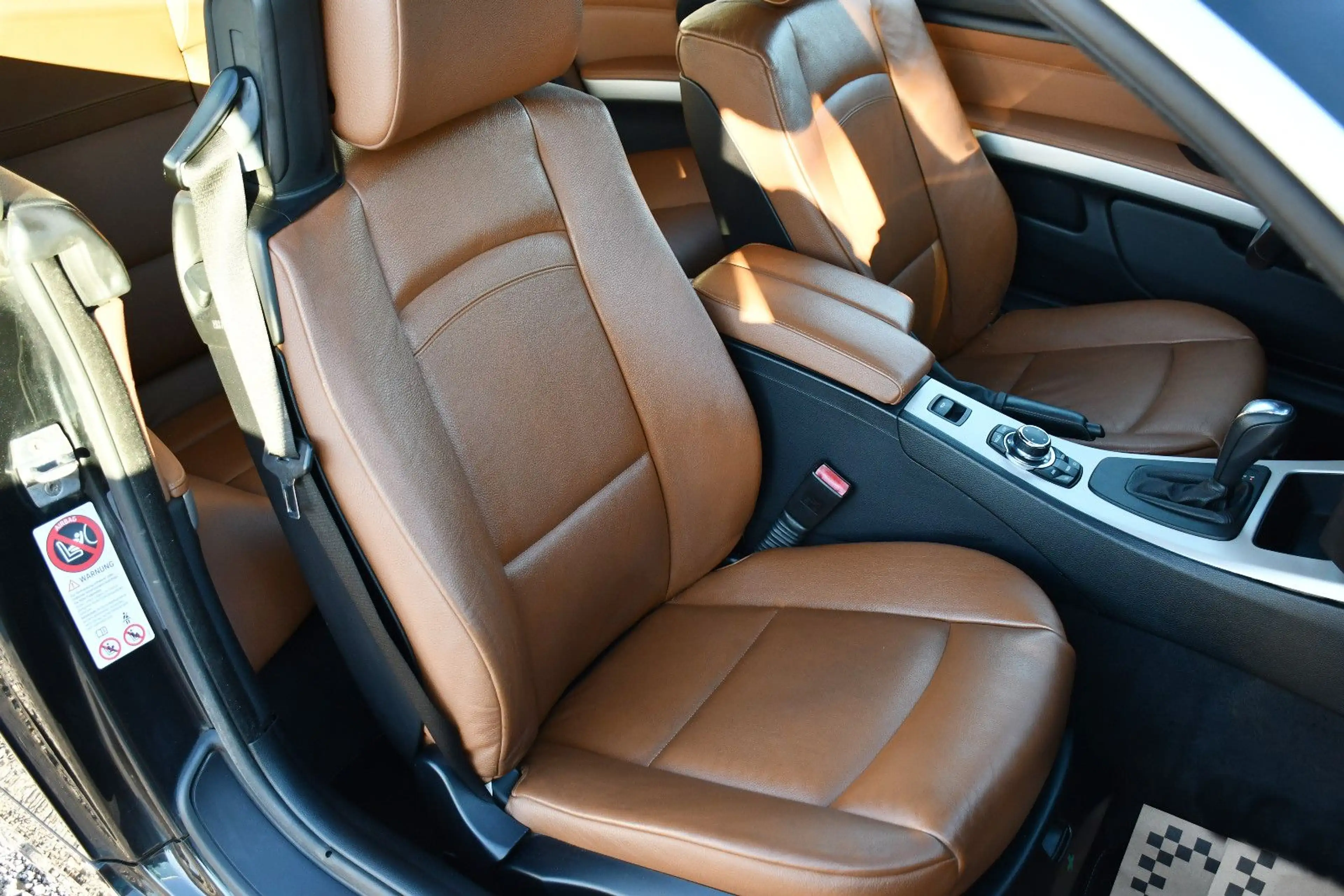 BMW 325 i Cabrio 3.0l 6Zylinder N53 Navi Leder Memory — photo 13