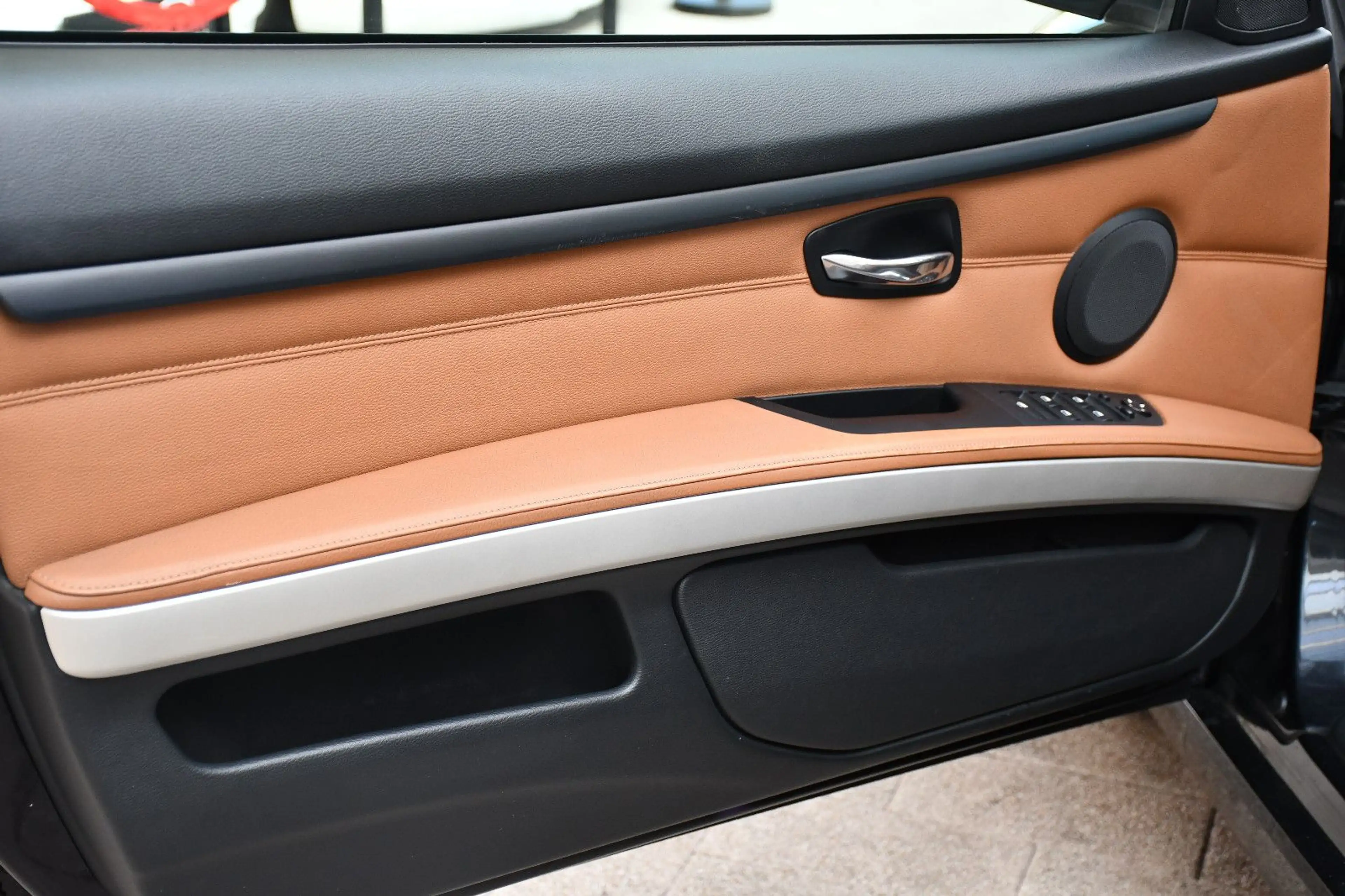 BMW 325 i Cabrio 3.0l 6Zylinder N53 Navi Leder Memory — photo 7