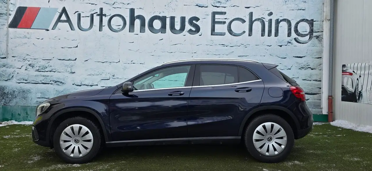 Mercedes-Benz GLA 220