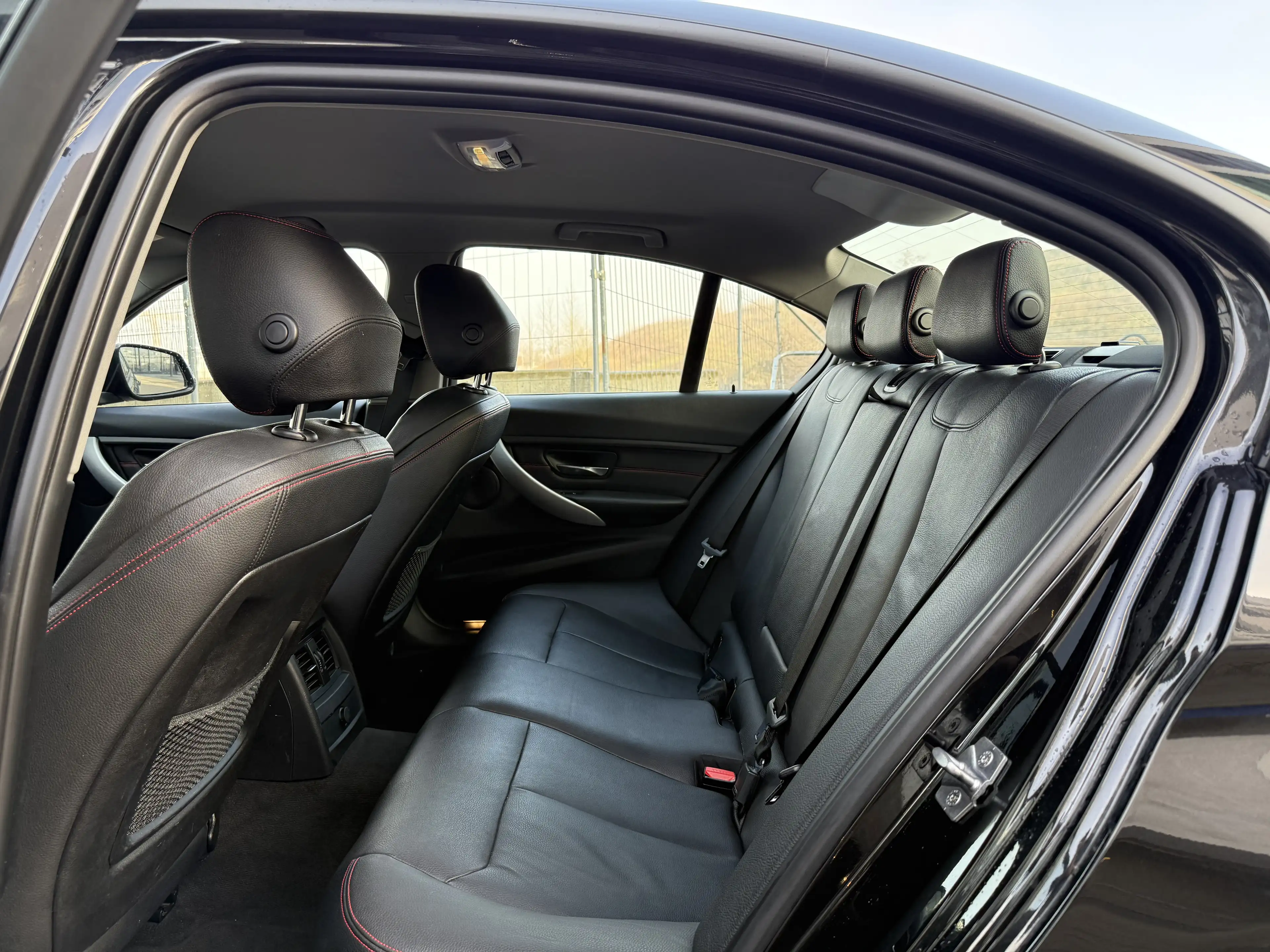 BMW 328 i 245CH SPORT LINE / AUTOMATIQUE — photo 14