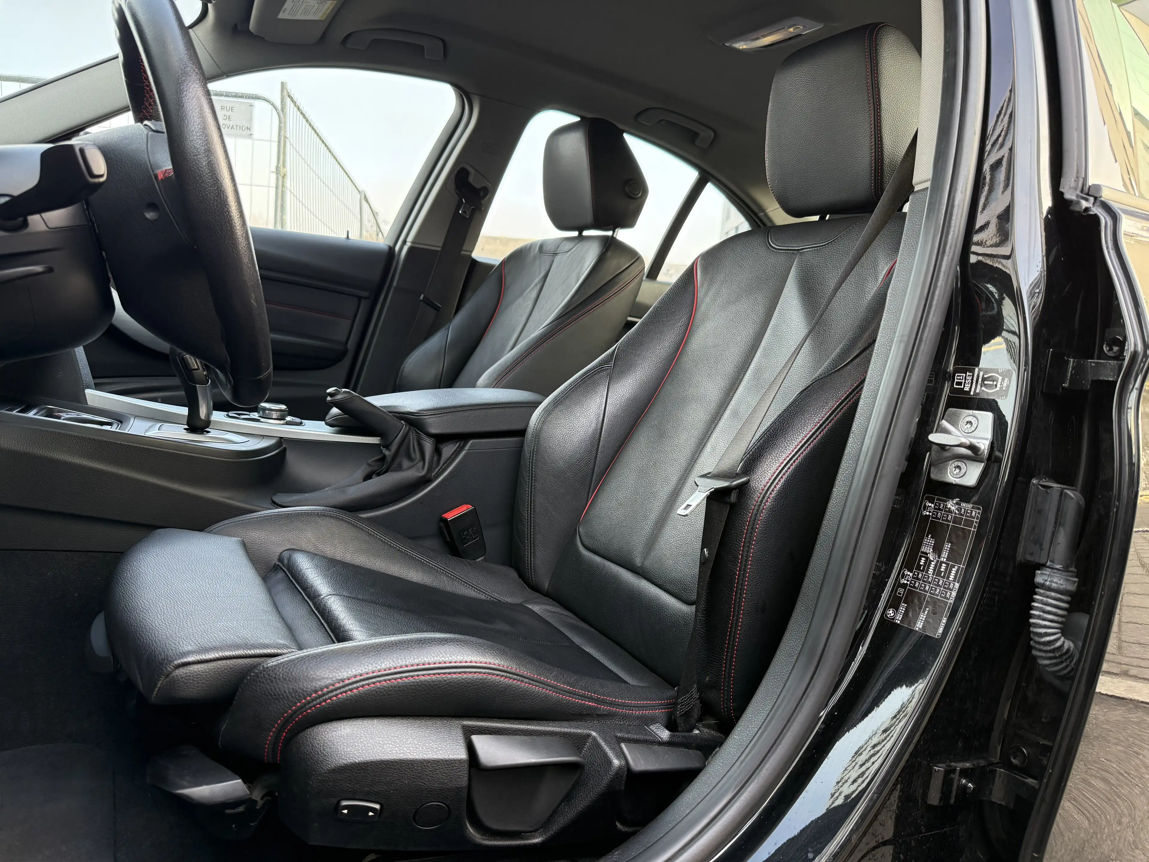 BMW 328 i 245CH SPORT LINE / AUTOMATIQUE — photo 13