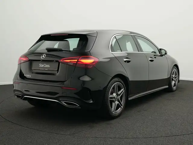 Mercedes-Benz A Class view 3