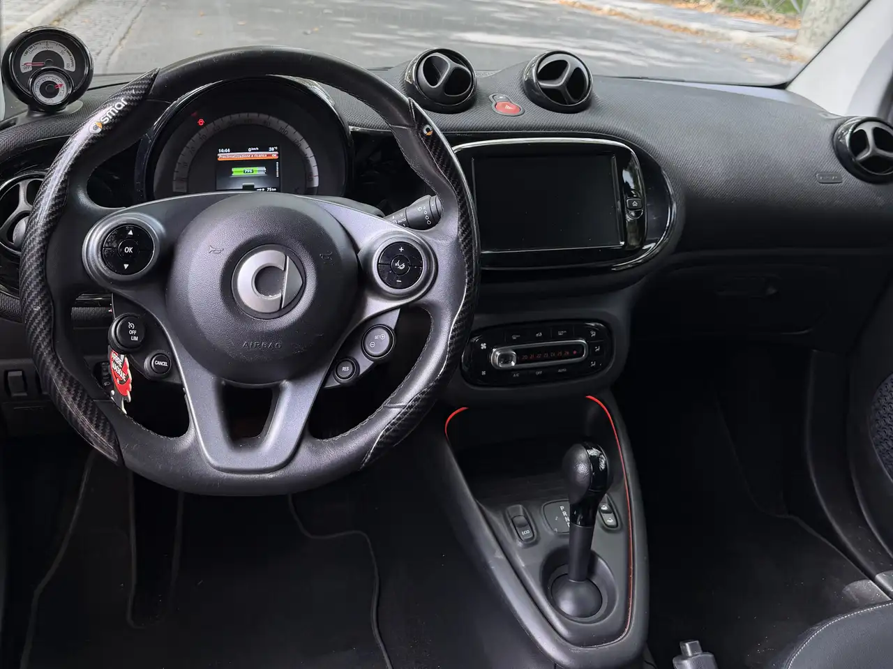 smart forTwo 2021 — фото 9
