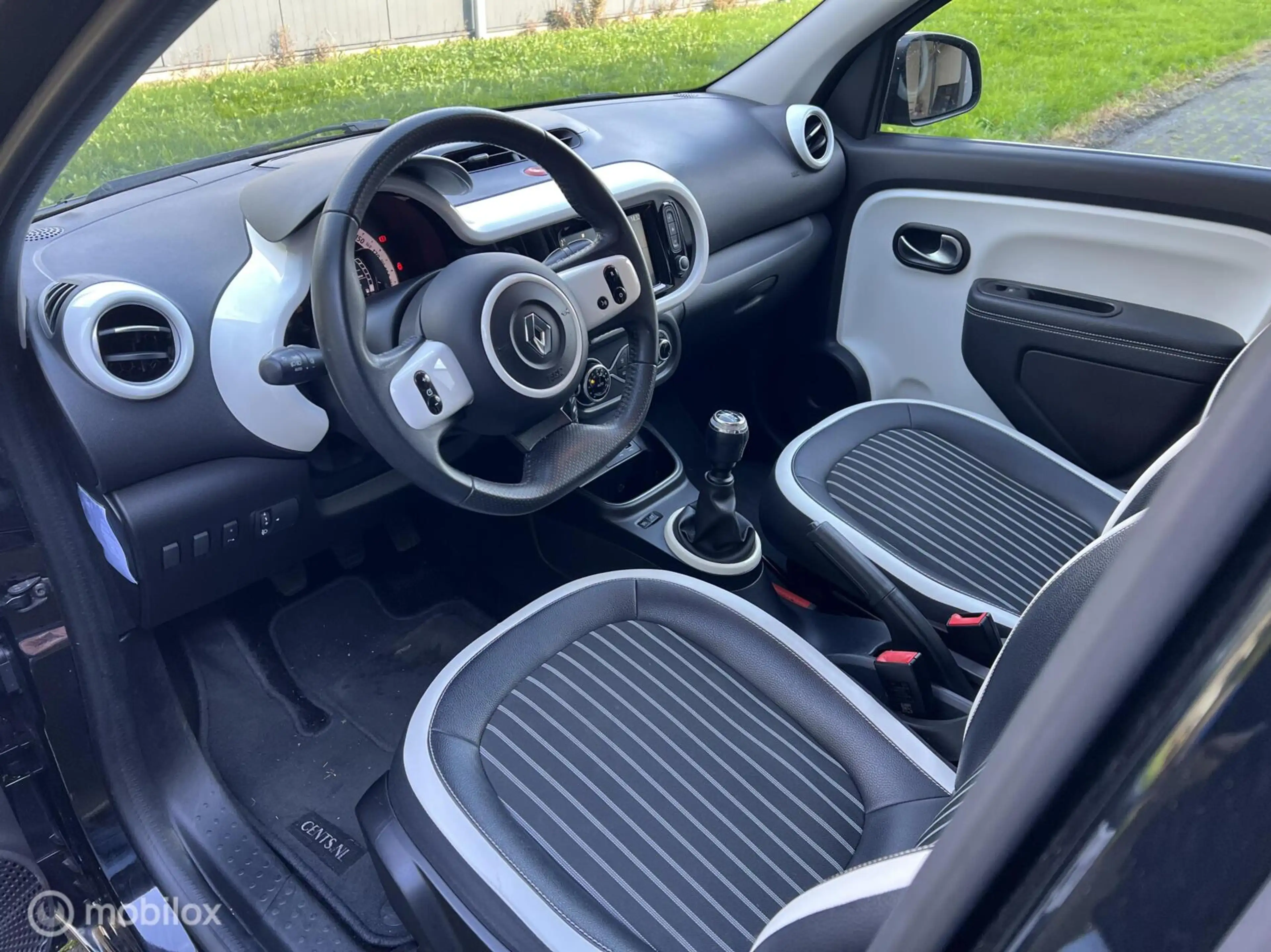 Renault Twingo 1.0 SCe Intens |Apple Carplay | Clima — photo 5